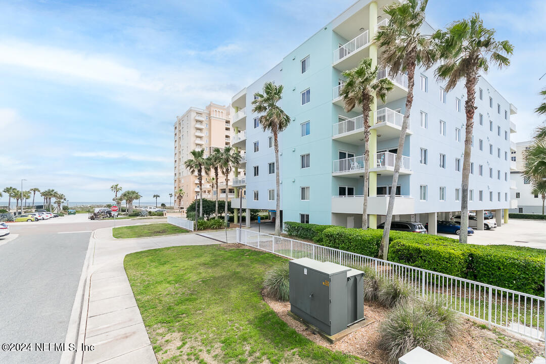 1236 1ST Street N, 602