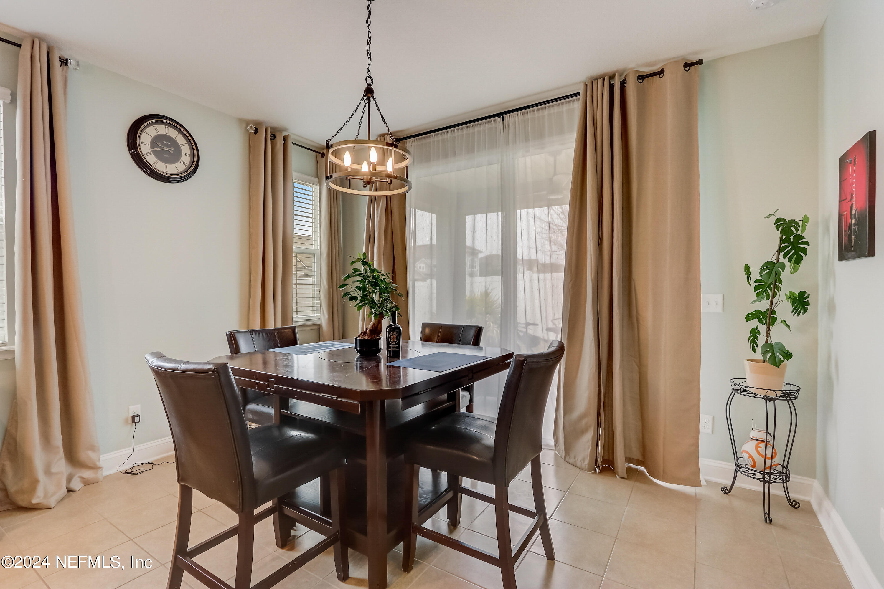 7018 AZALEA GROVE Drive