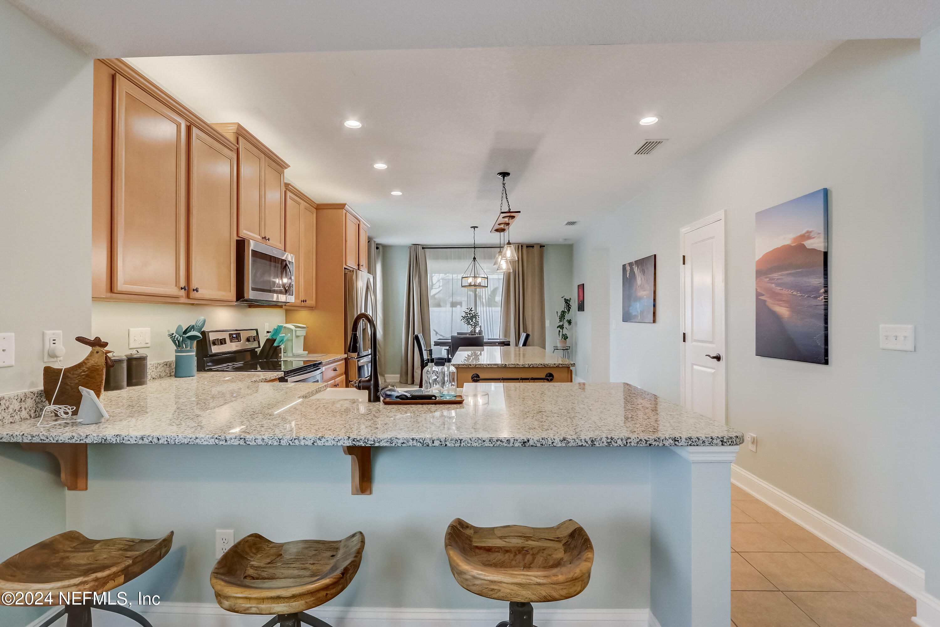 7018 AZALEA GROVE Drive