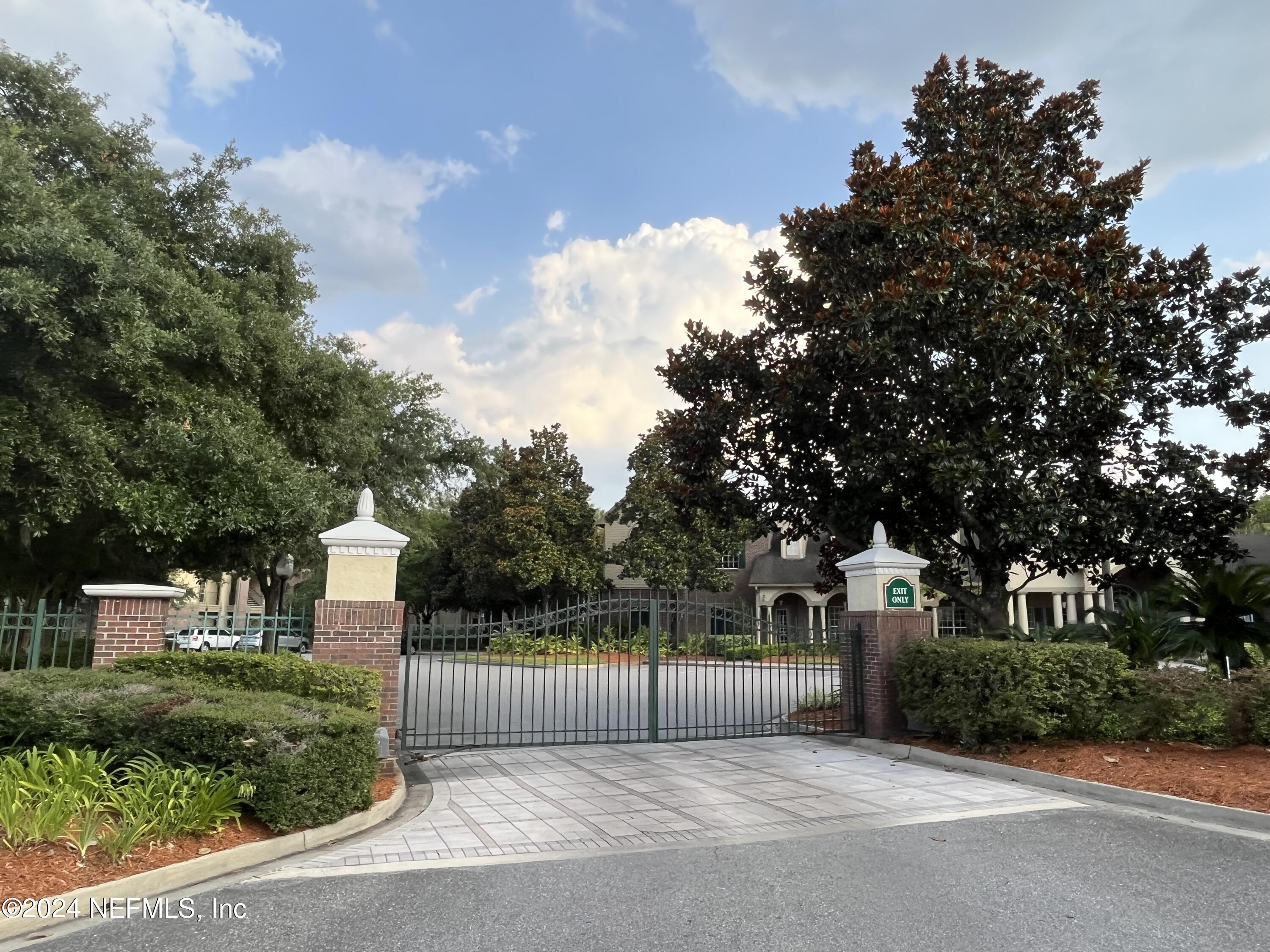 7800 POINT MEADOWS Drive, 1133