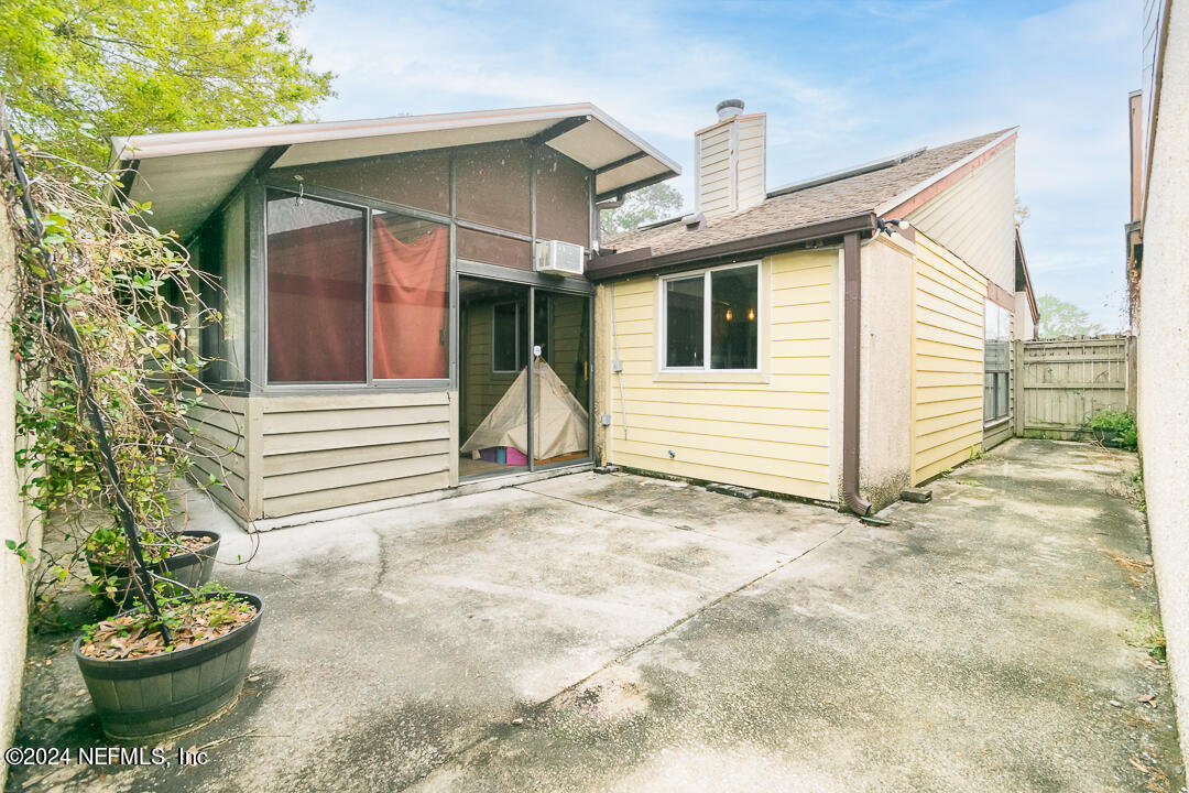 3539 E WAVERLY DOCK Road