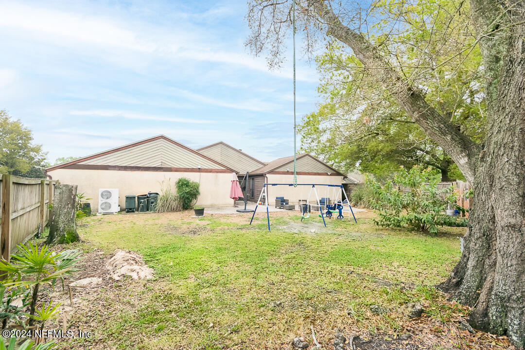 3539 E WAVERLY DOCK Road