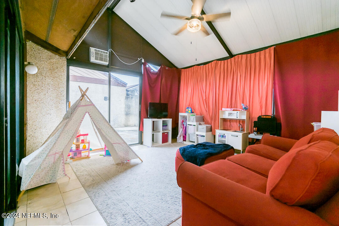 3539 E WAVERLY DOCK Road