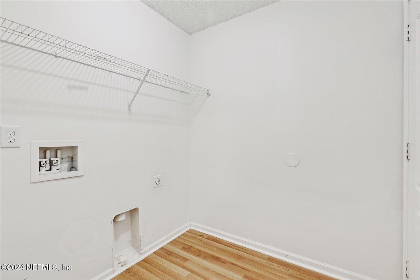 14082 CRESTWICK Drive W