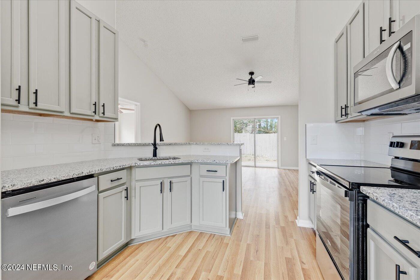 14082 CRESTWICK Drive W