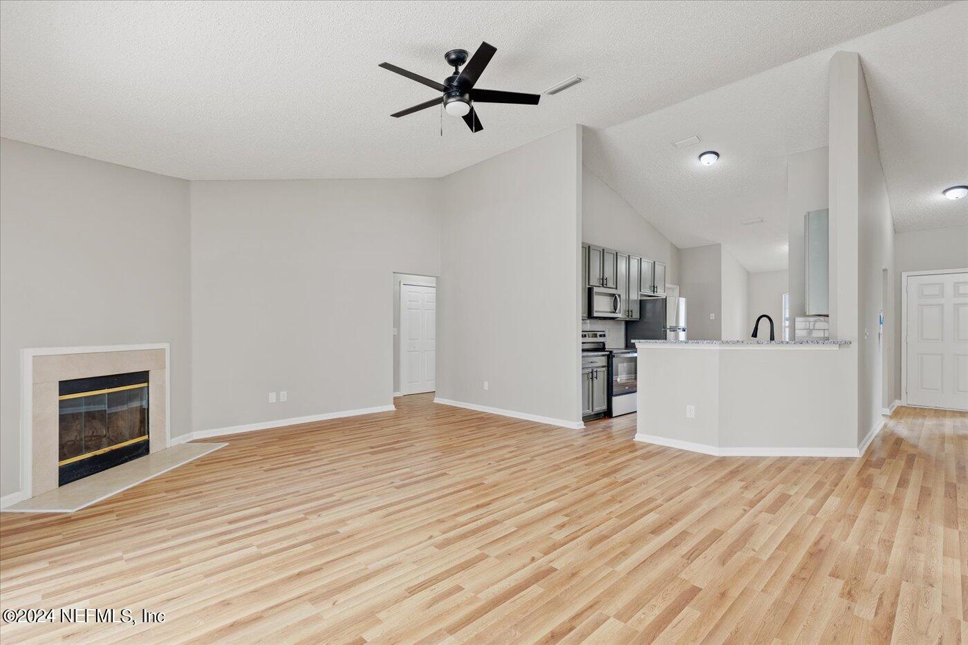 14082 CRESTWICK Drive W