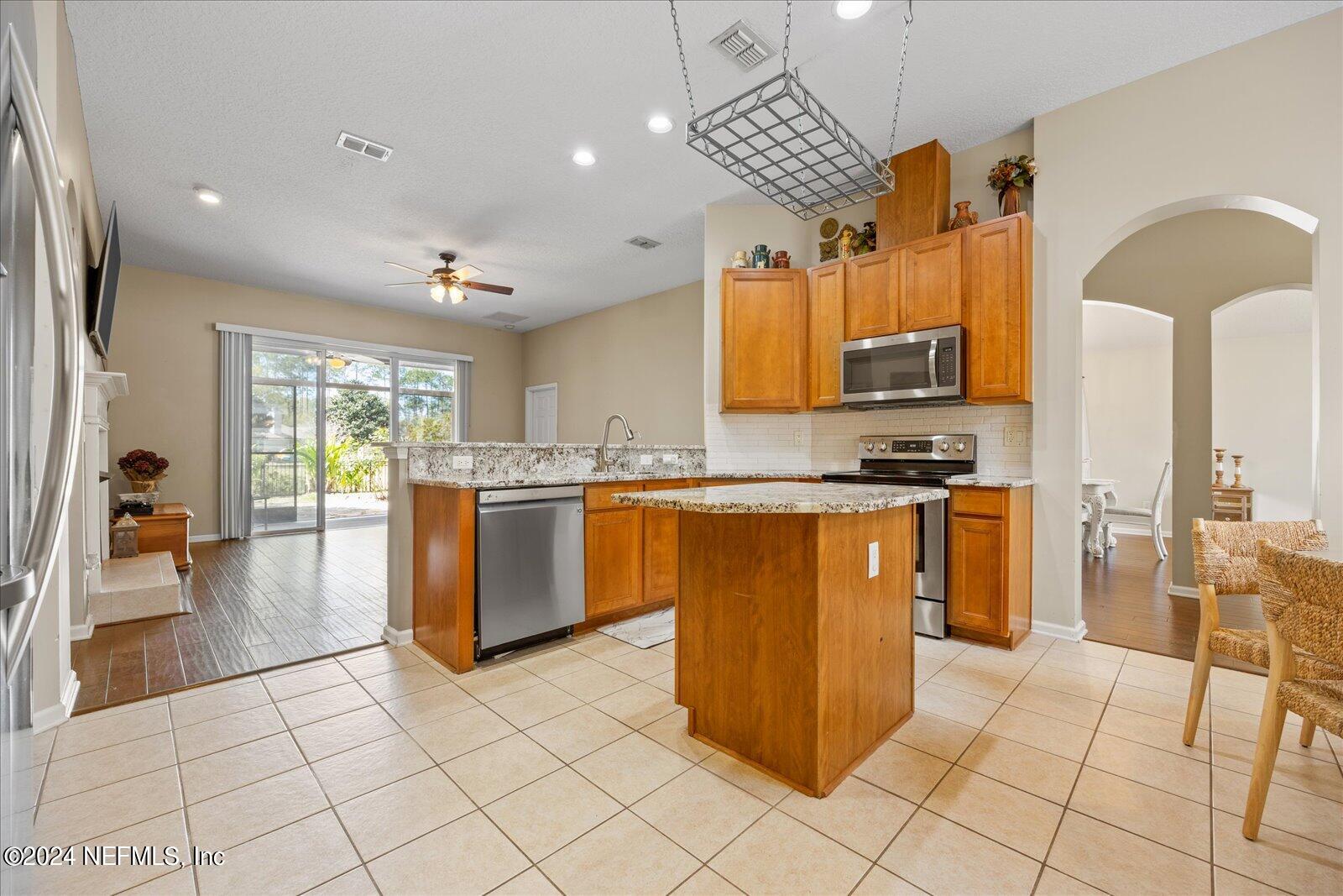 1549 W WINDY WILLOW Drive
