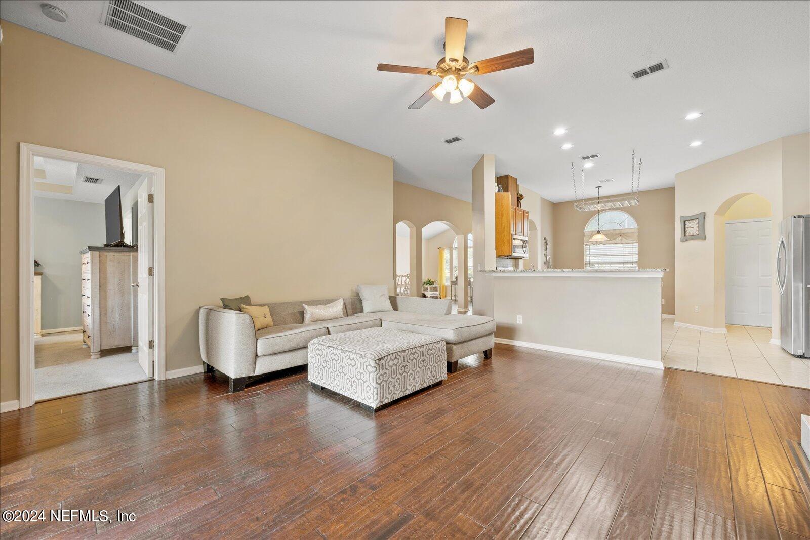 1549 W WINDY WILLOW Drive