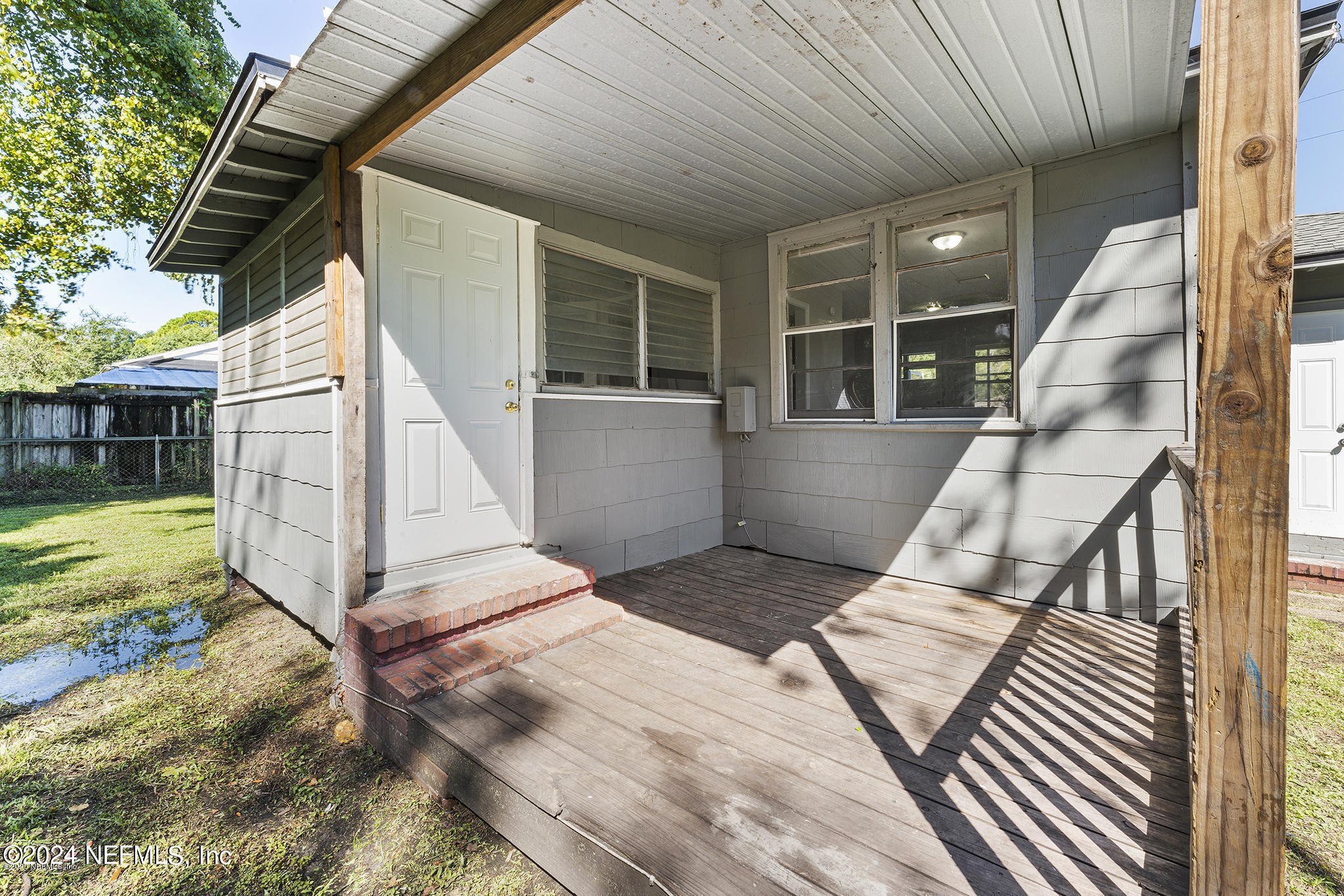 5334 ATTLEBORO Street