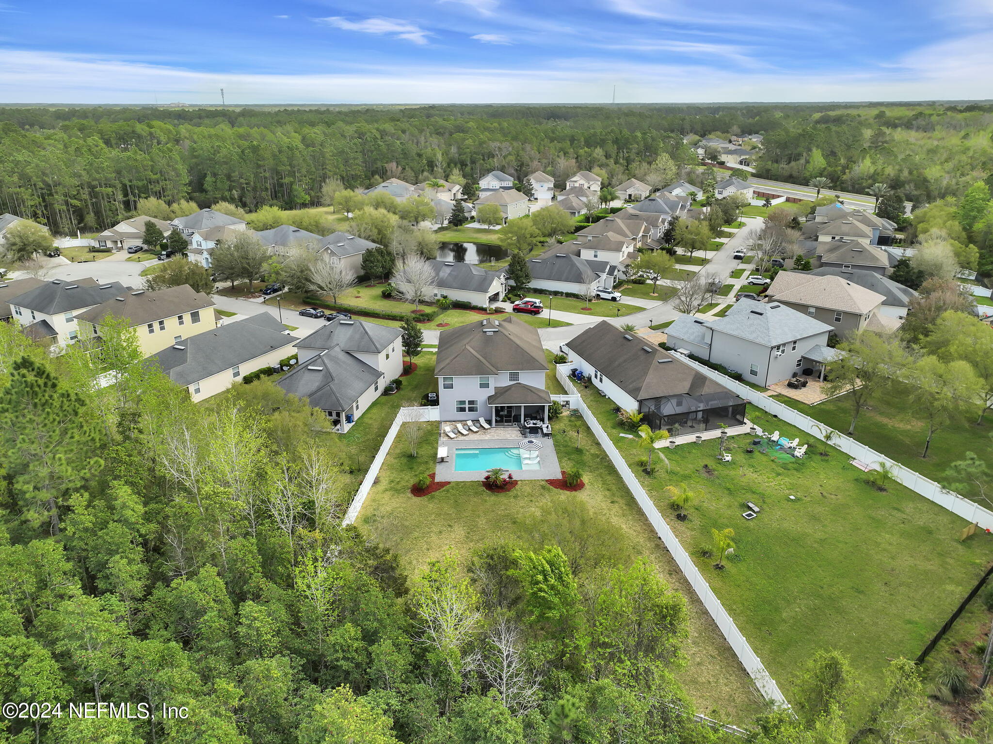 137 CRESTHAVEN Place