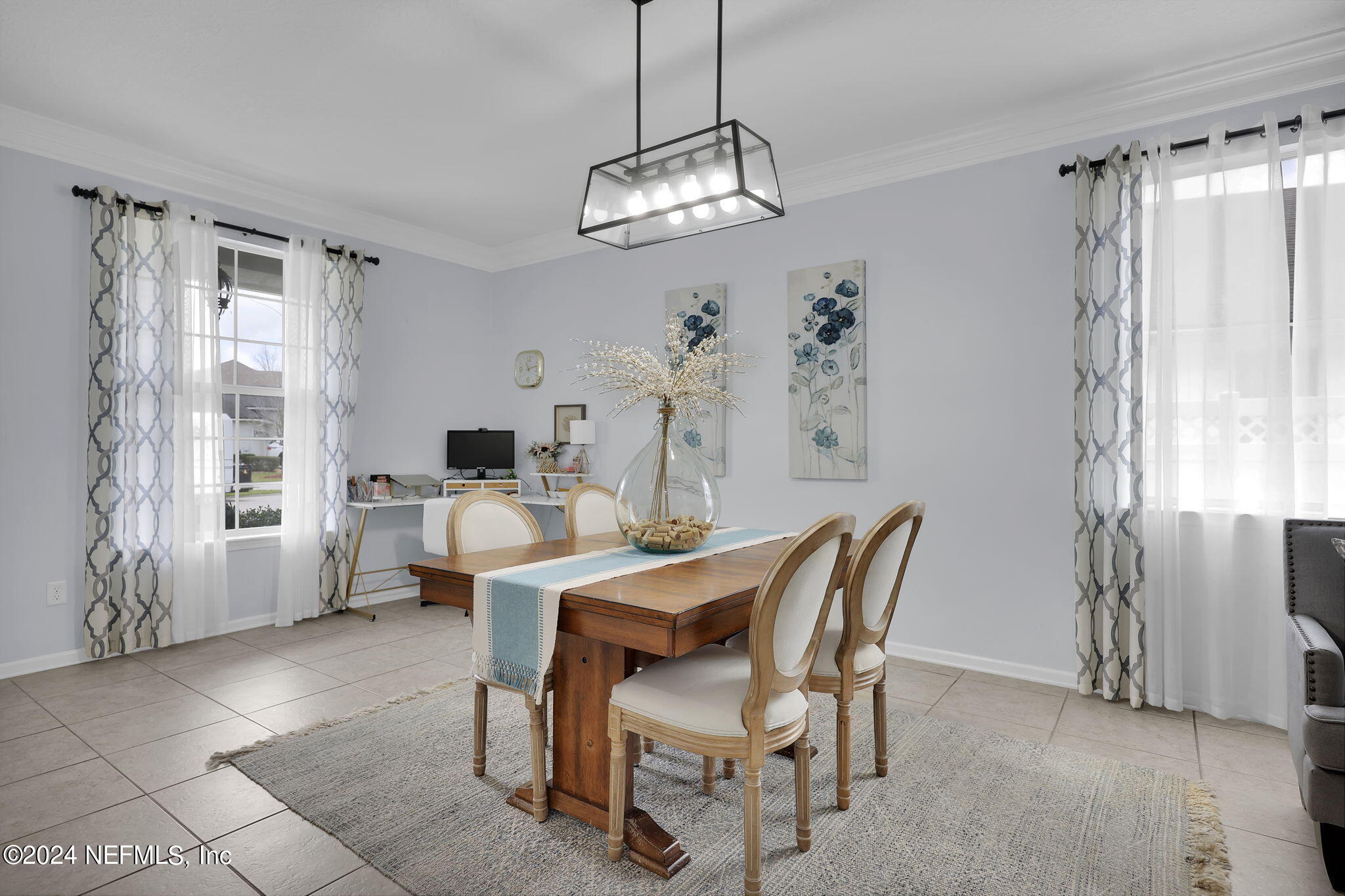 137 CRESTHAVEN Place