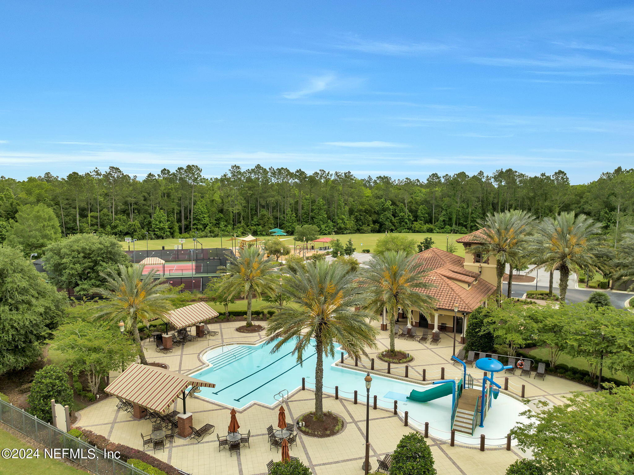 137 CRESTHAVEN Place