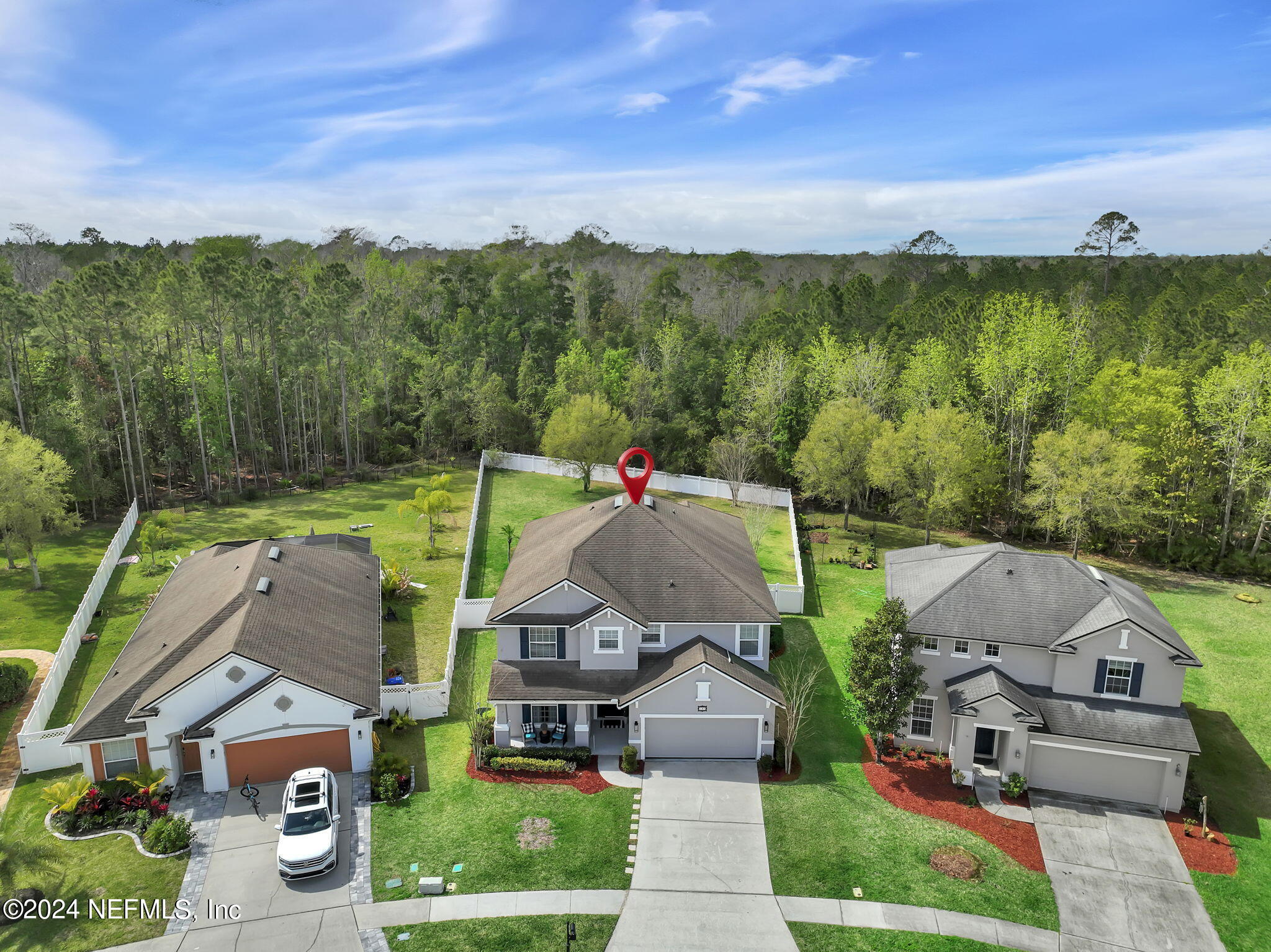 137 CRESTHAVEN Place