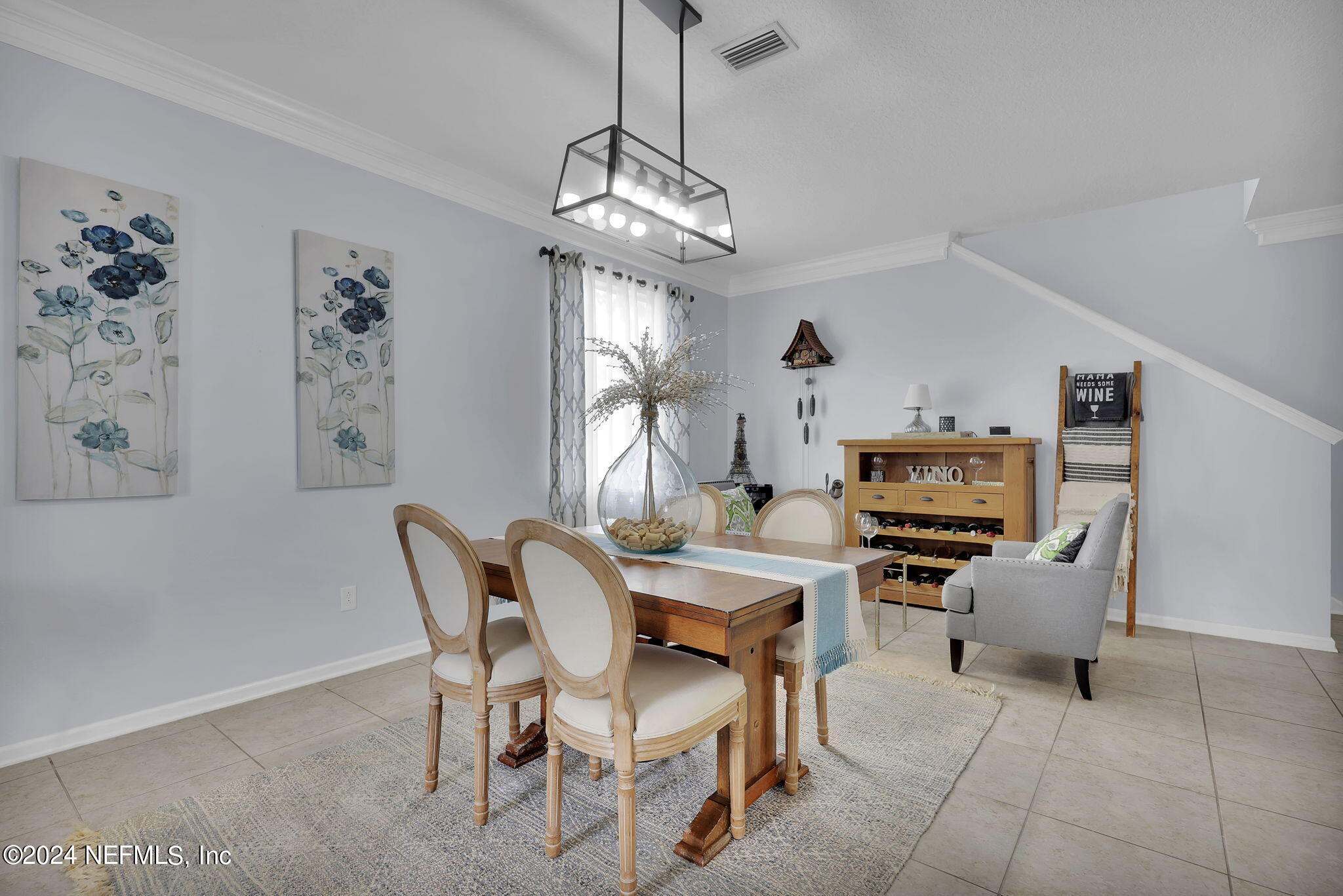 137 CRESTHAVEN Place