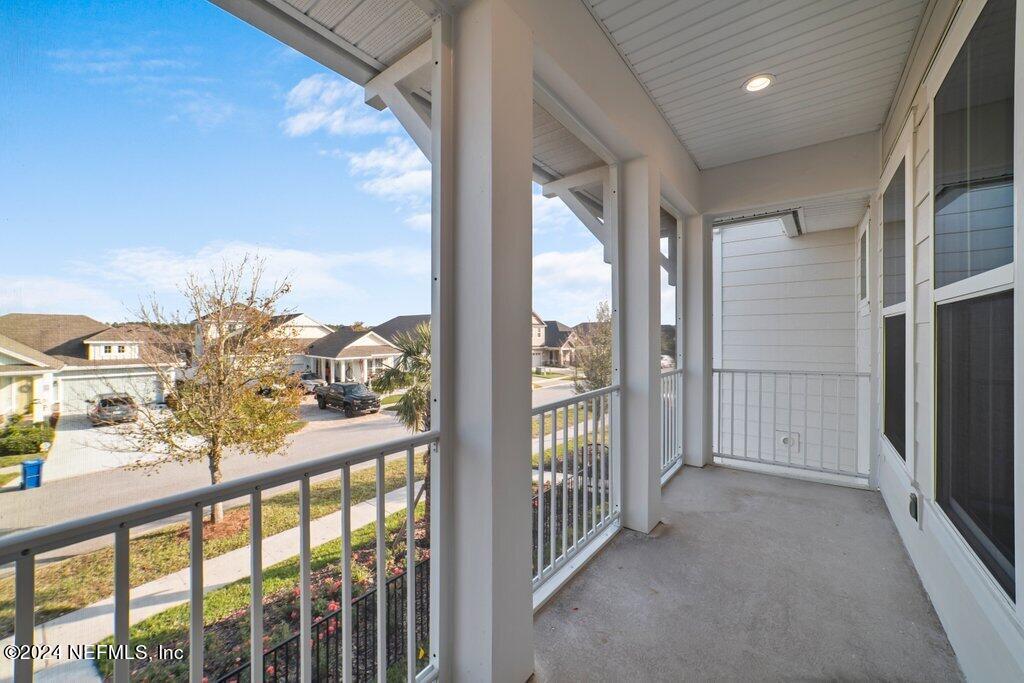 405 CRESTVIEW Drive