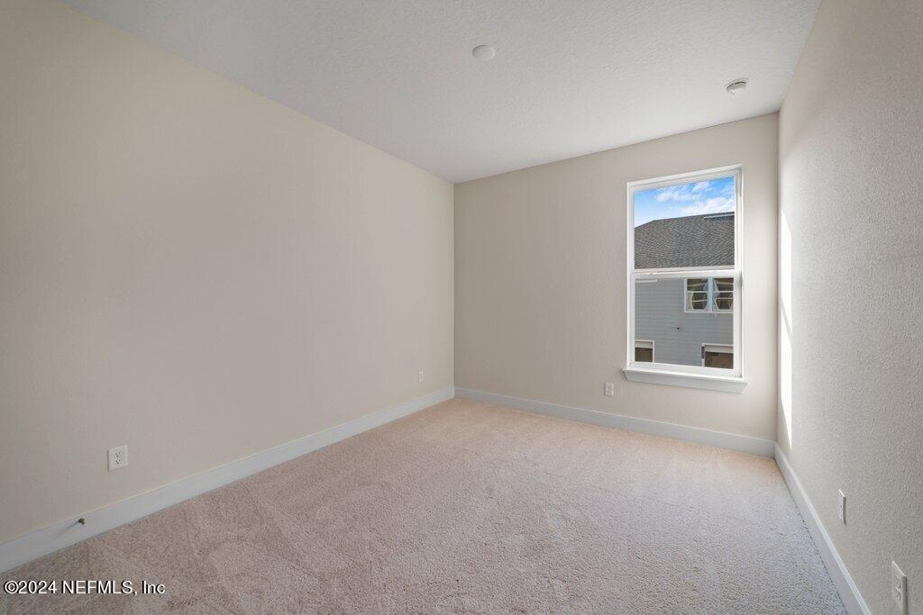 405 CRESTVIEW Drive
