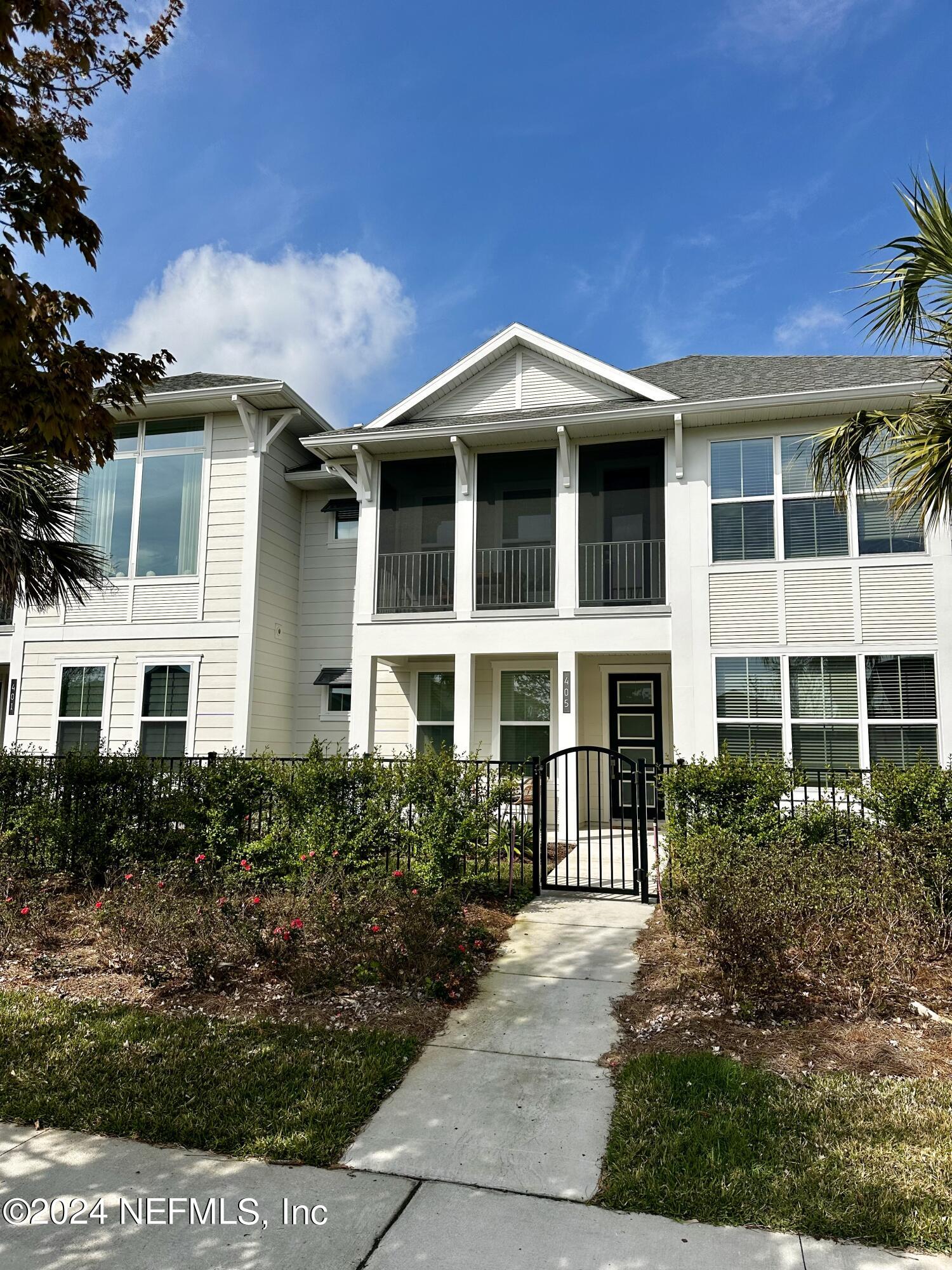 405 CRESTVIEW Drive