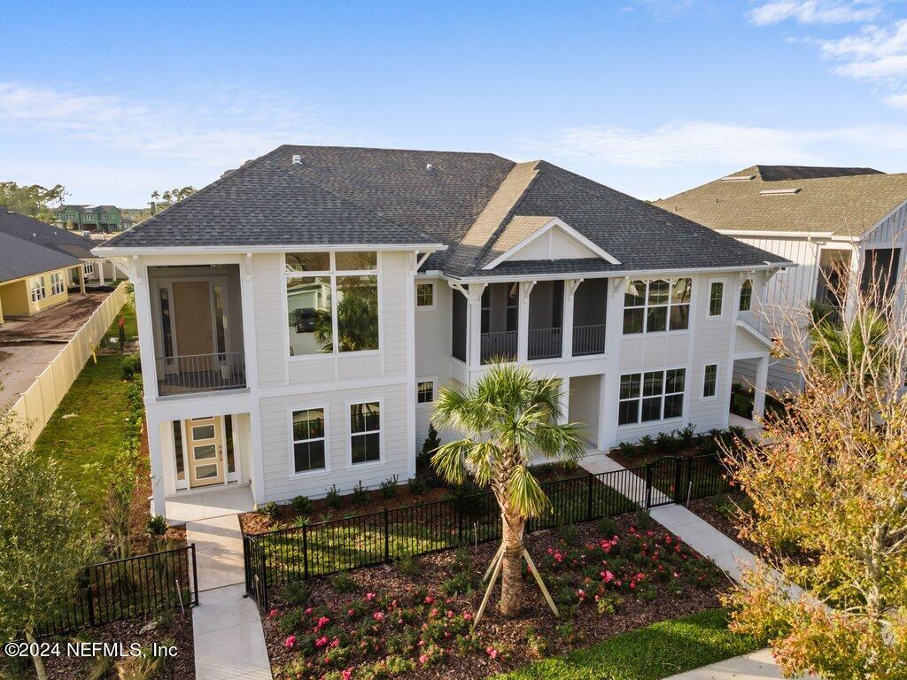 405 CRESTVIEW Drive