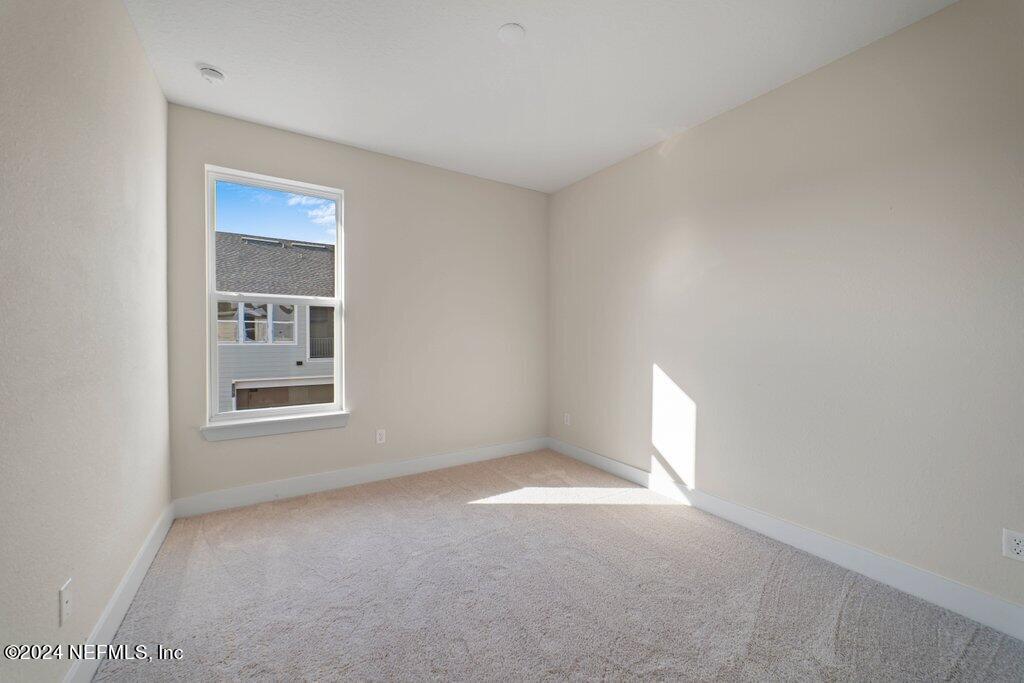 405 CRESTVIEW Drive