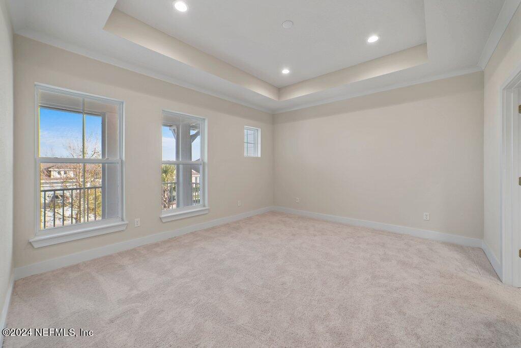 405 CRESTVIEW Drive