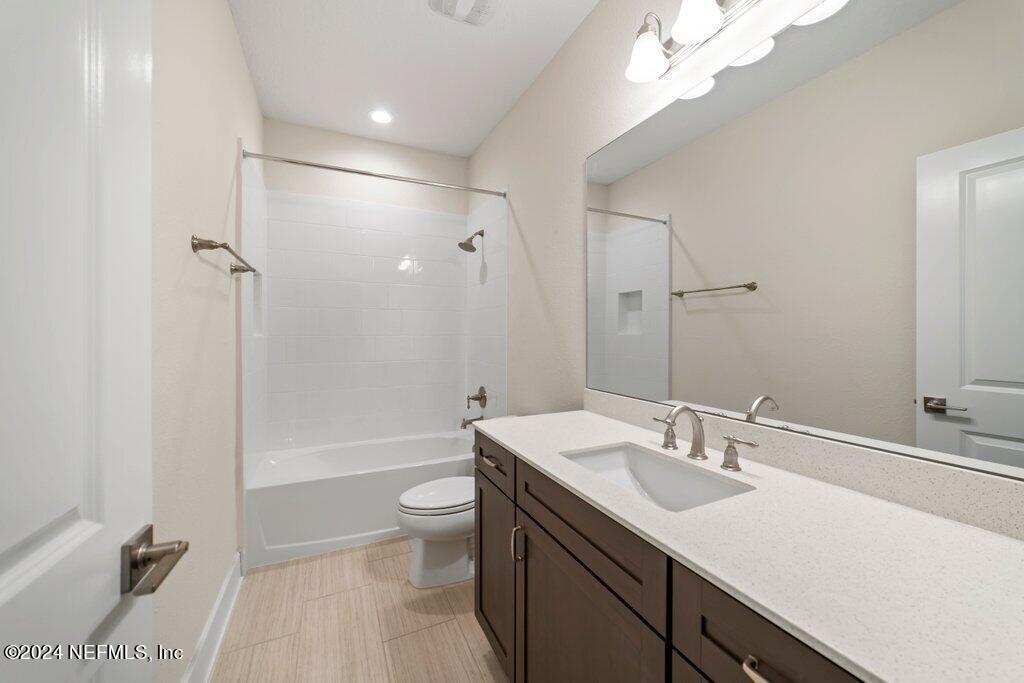 405 CRESTVIEW Drive