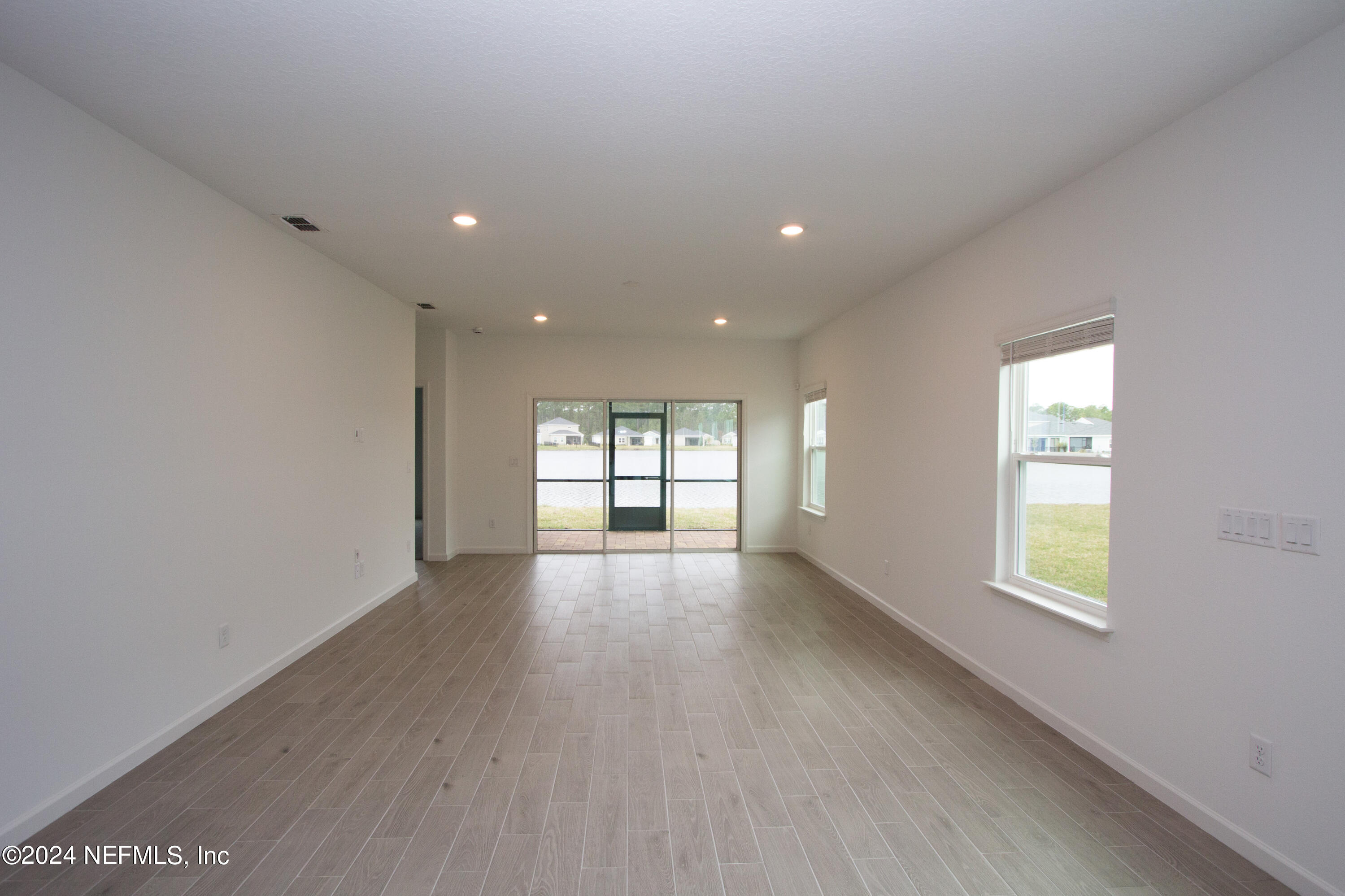 212 LAKE SINCLAIR Street