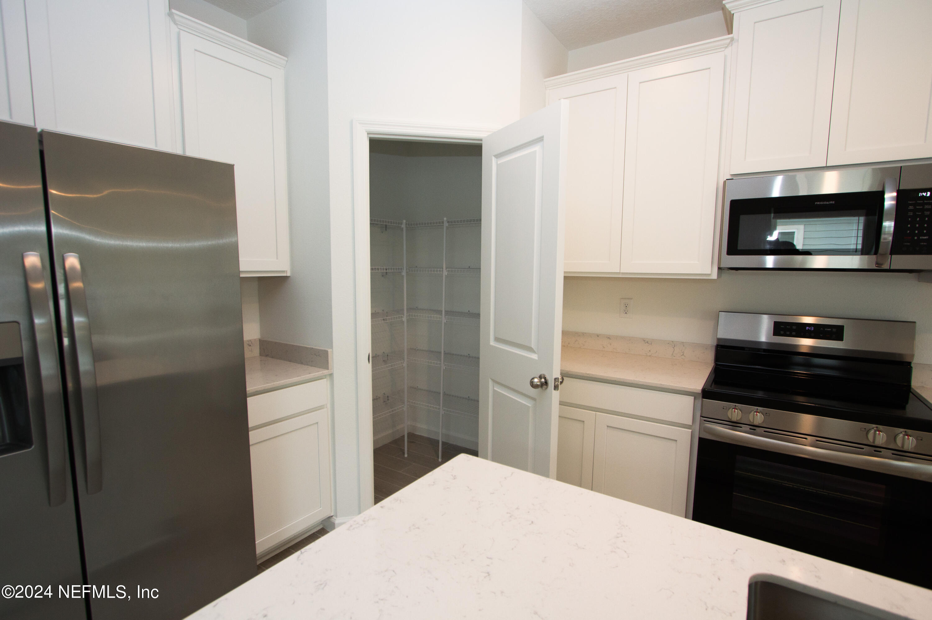 212 LAKE SINCLAIR Street