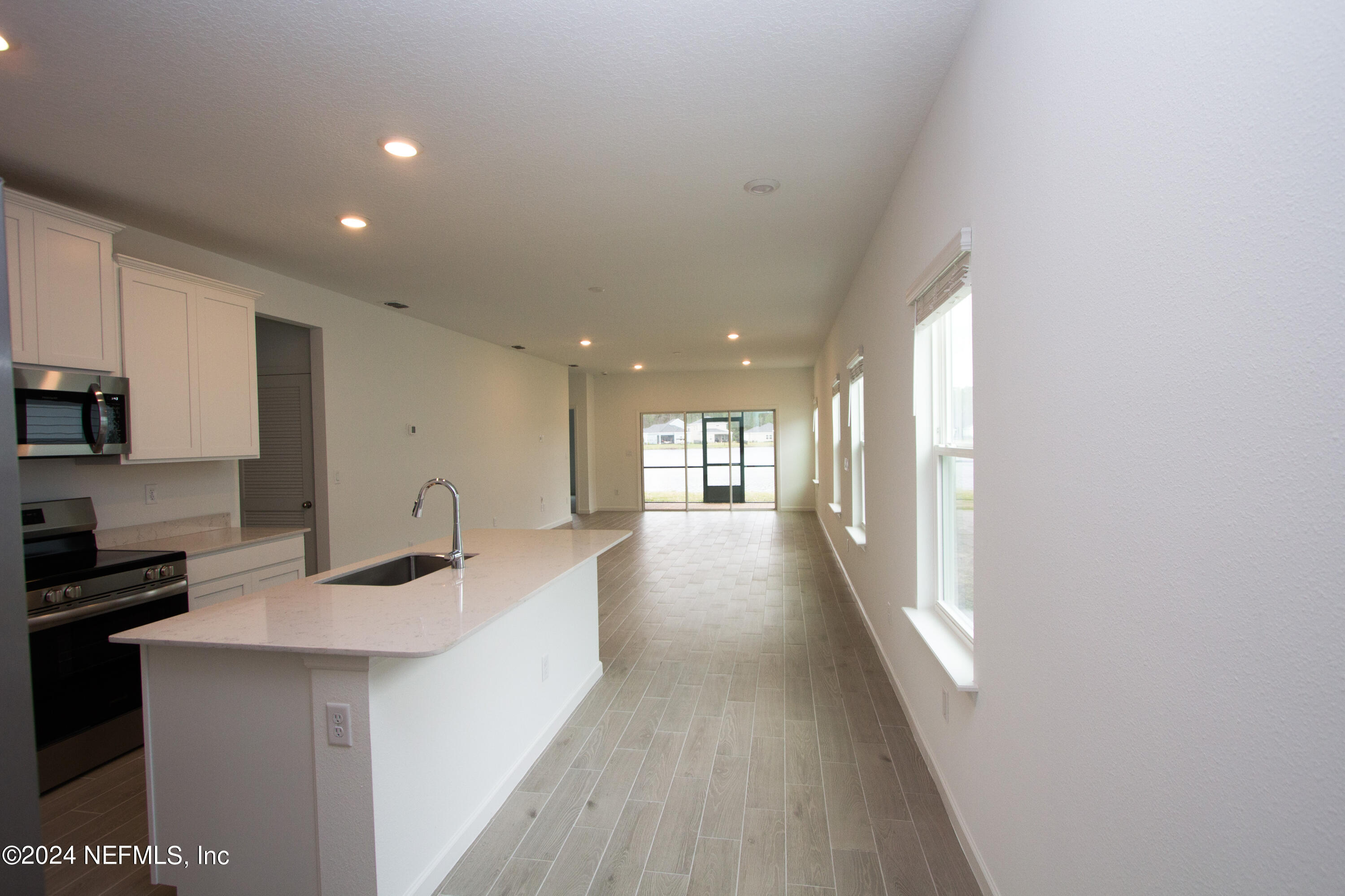 212 LAKE SINCLAIR Street