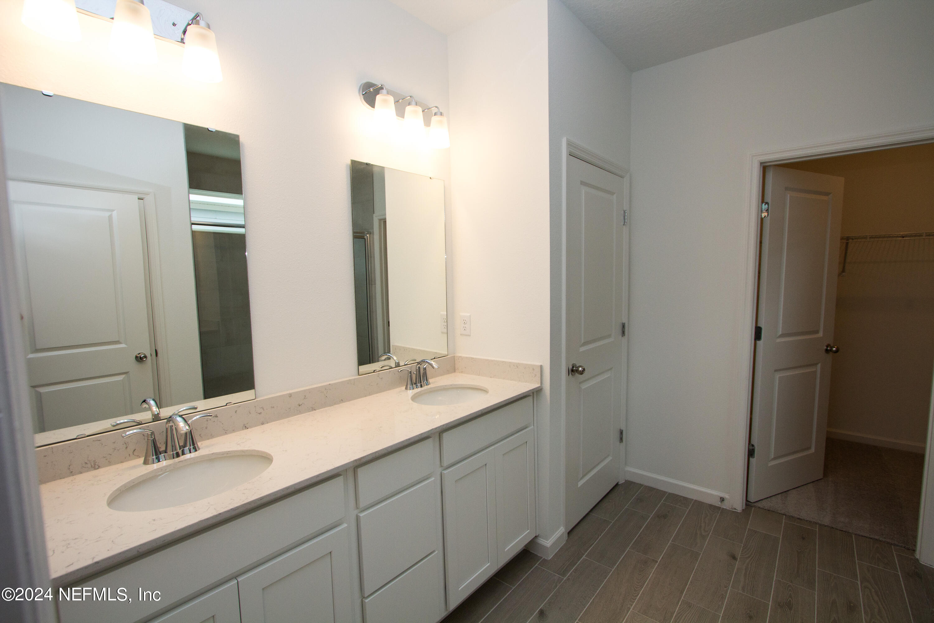 212 LAKE SINCLAIR Street