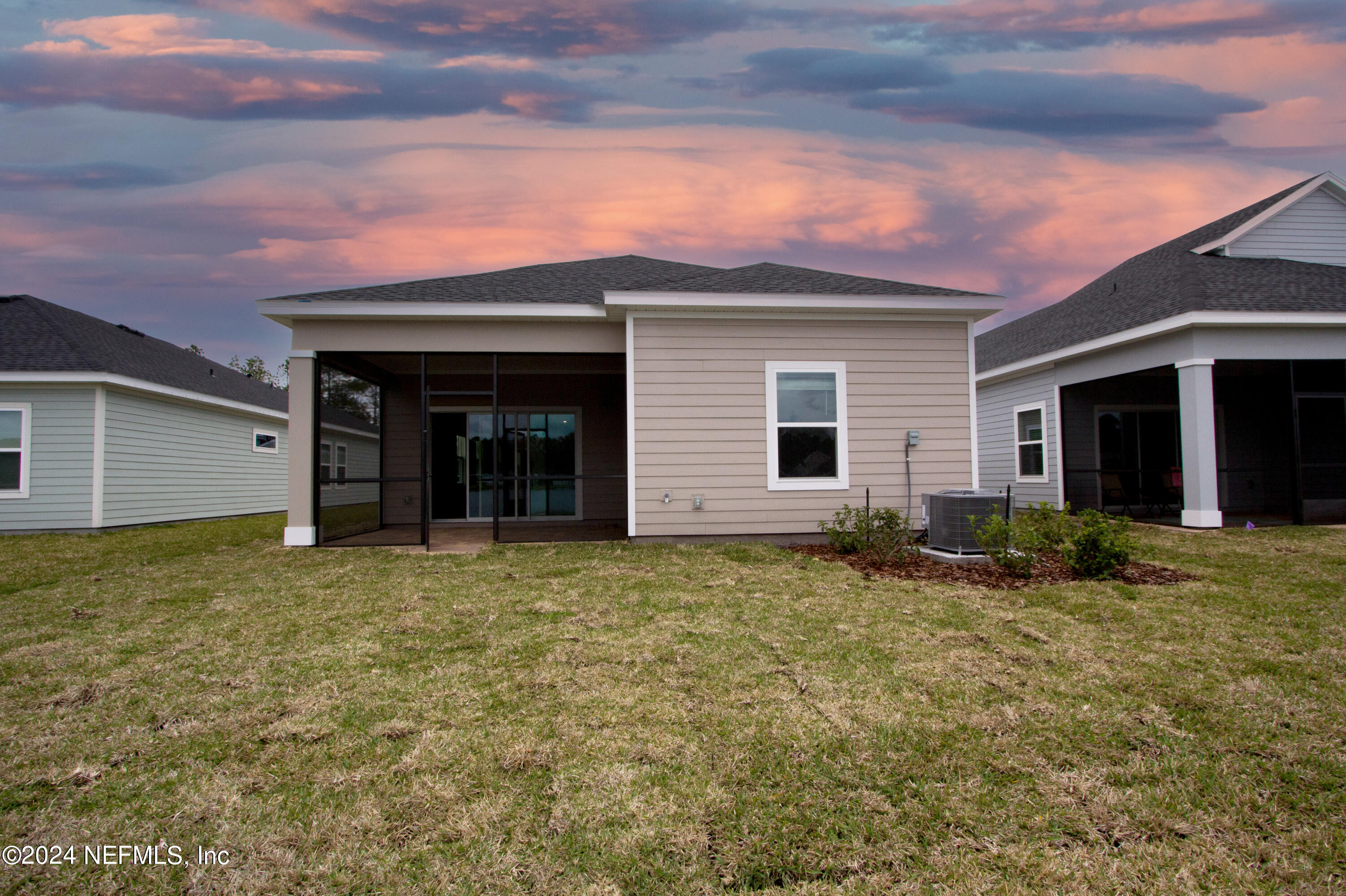 212 LAKE SINCLAIR Street