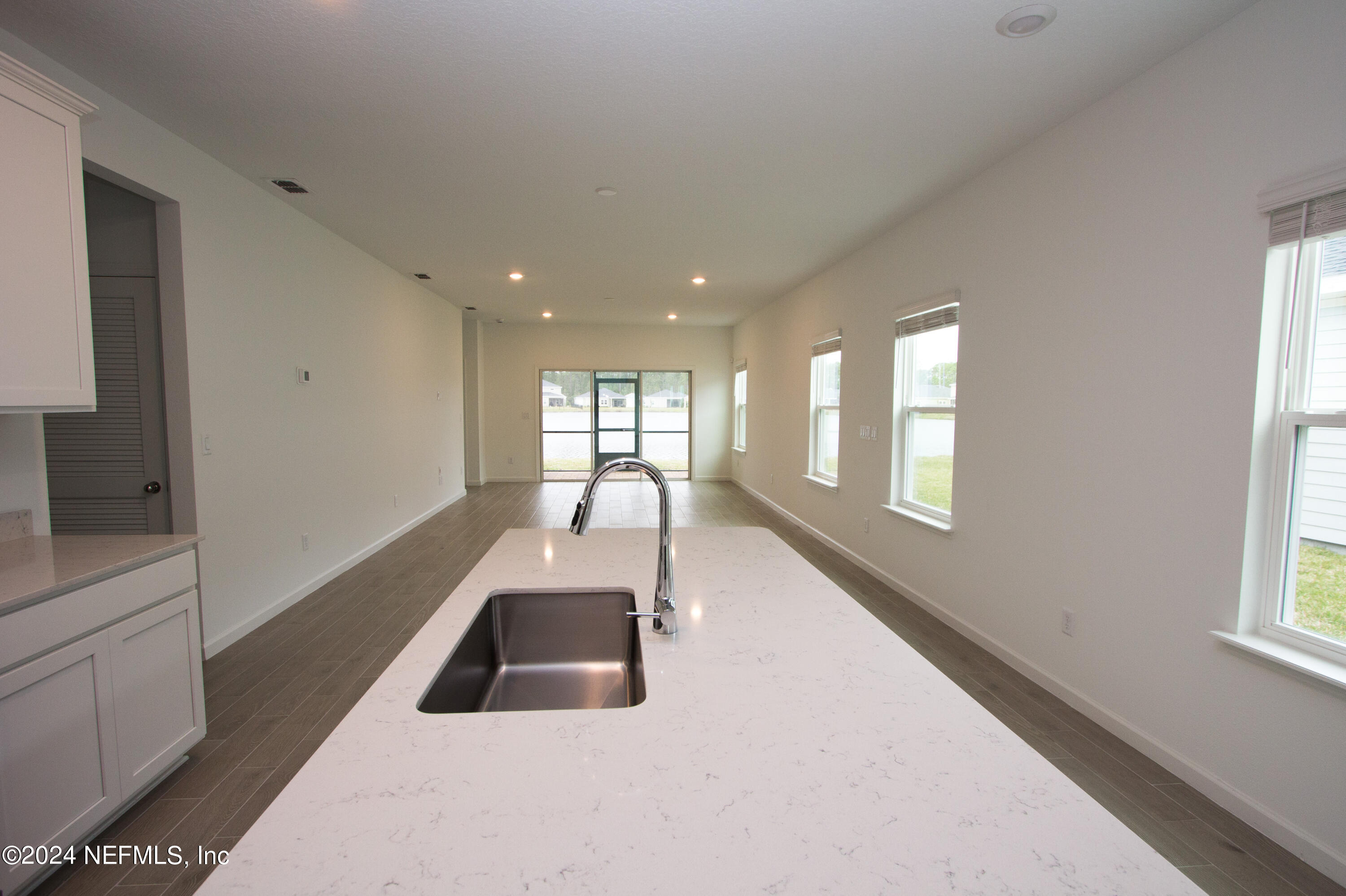 212 LAKE SINCLAIR Street