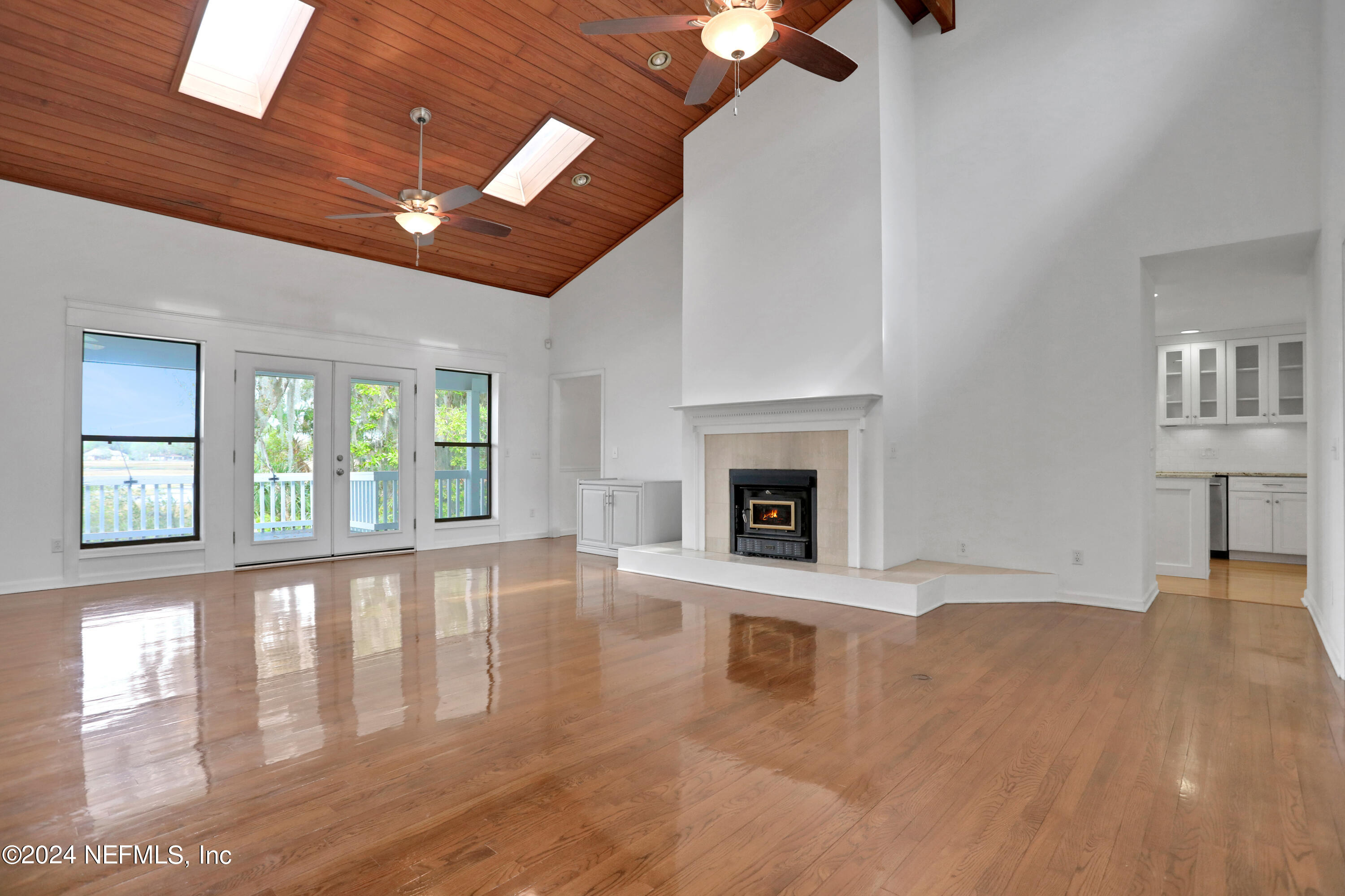 2034 SHADOW Lane