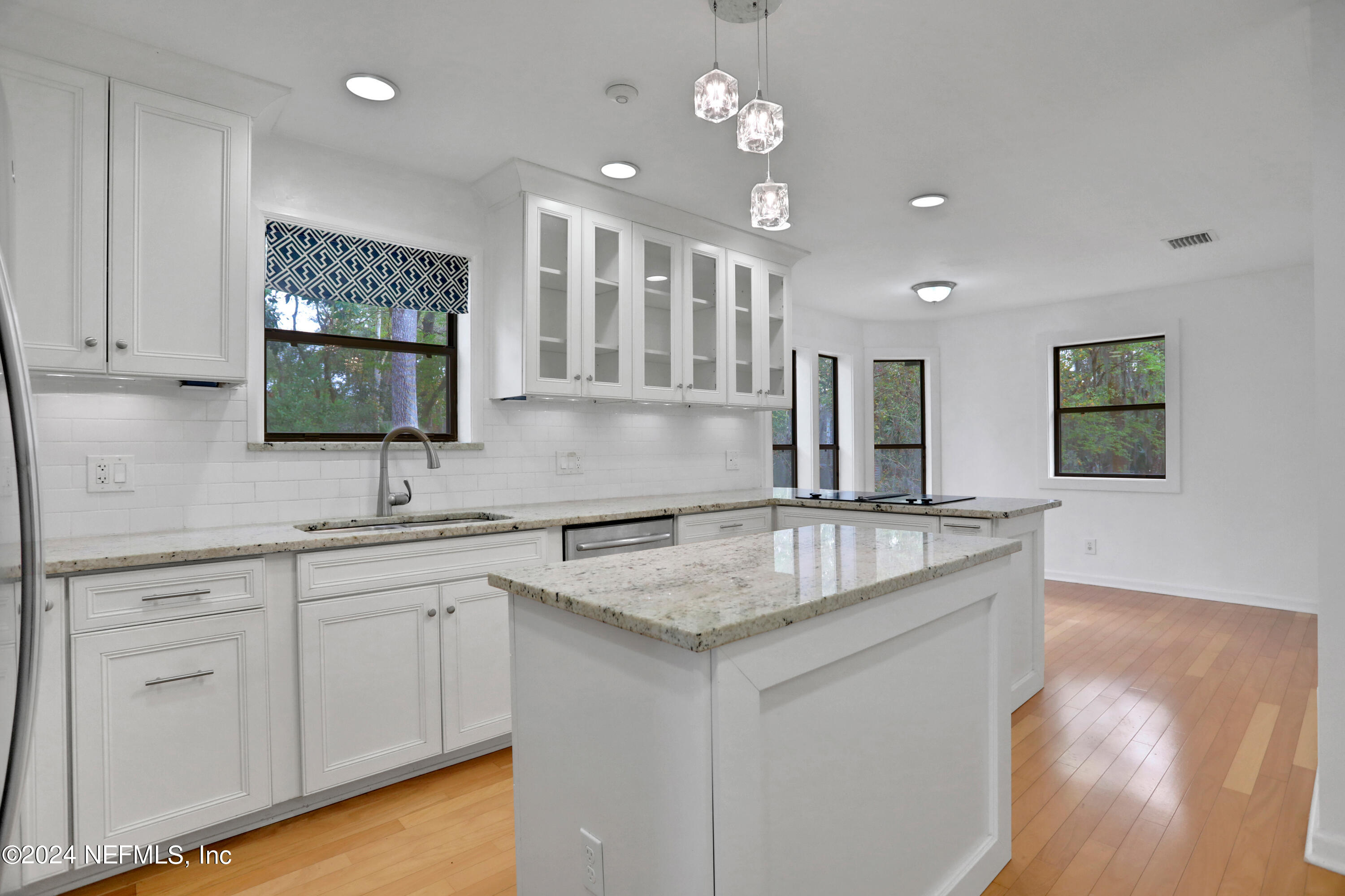 2034 SHADOW Lane