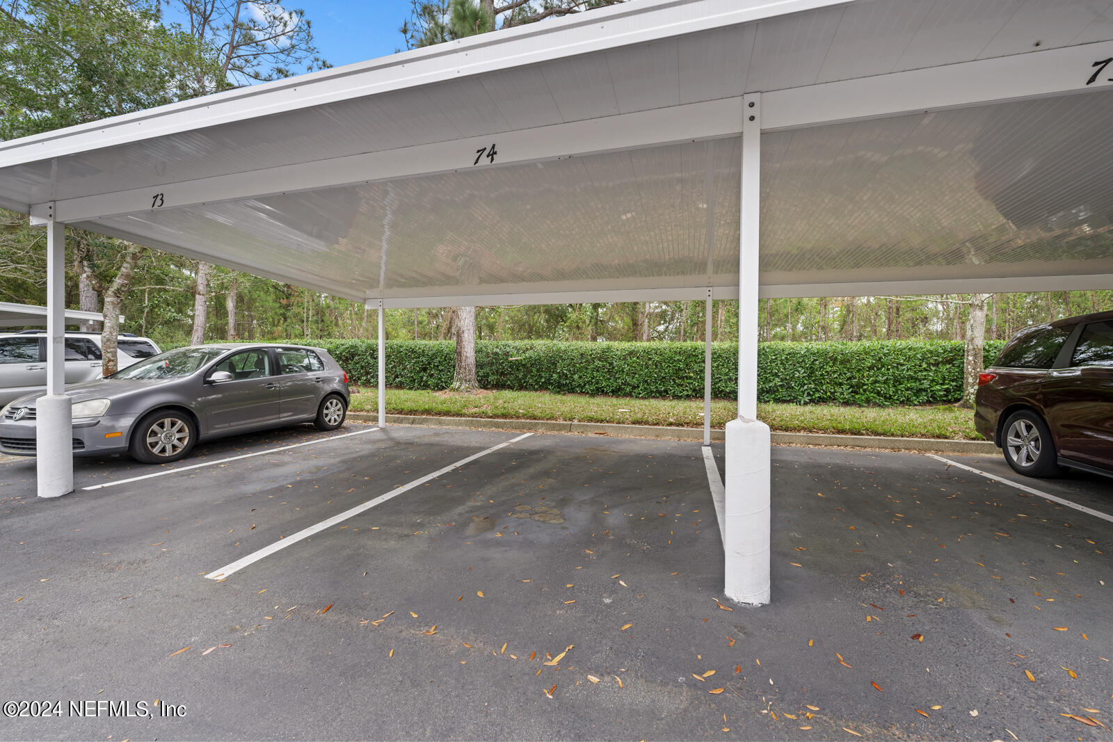7990 BAYMEADOWS Road E, 905