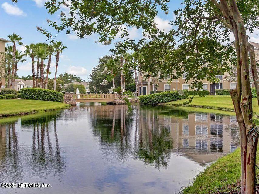 7990 BAYMEADOWS Road E, 905
