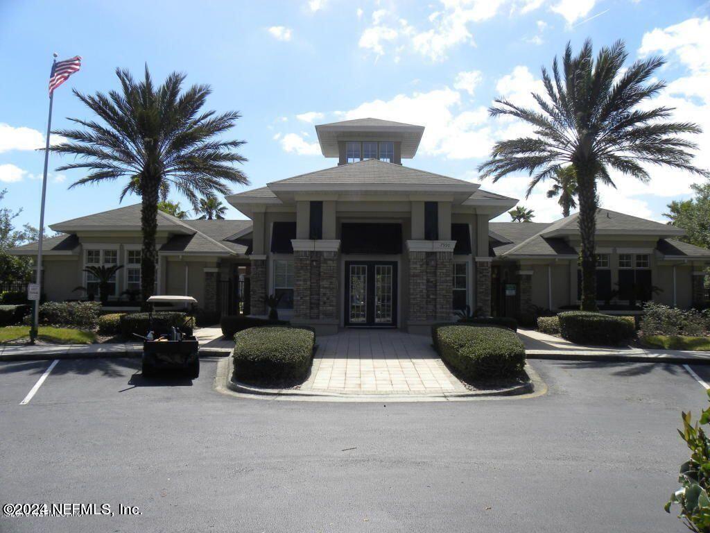 7990 BAYMEADOWS Road E, 905