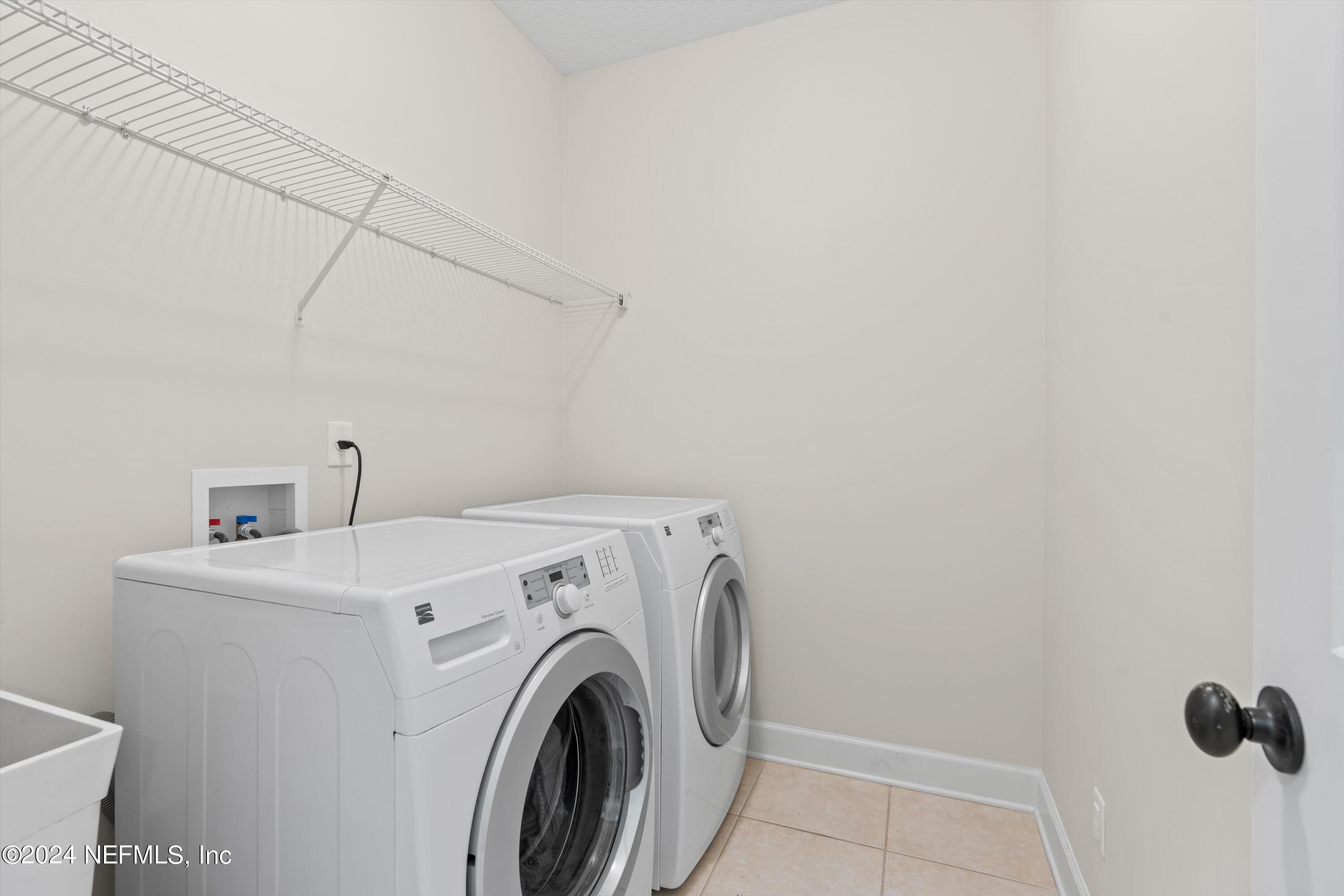 4220 HAZELBROOK Lane