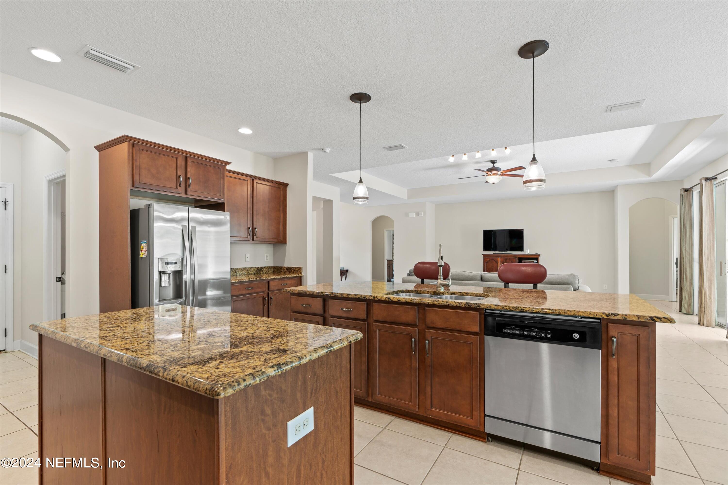 4220 HAZELBROOK Lane