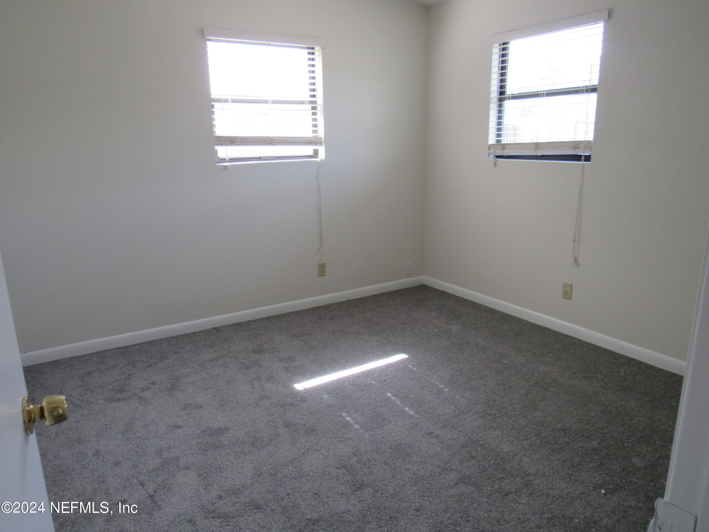 4111 LEONARD Court W