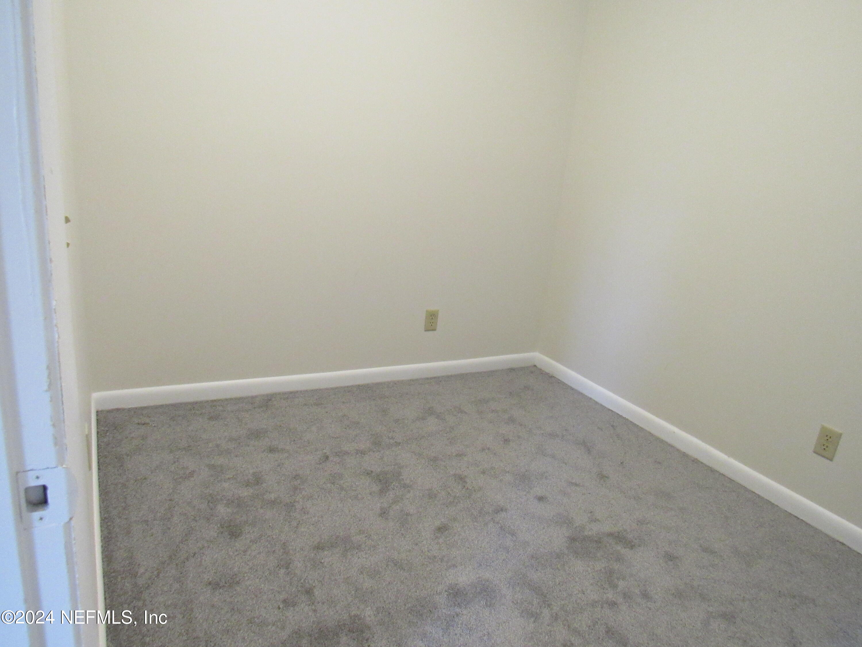 4111 LEONARD Court W