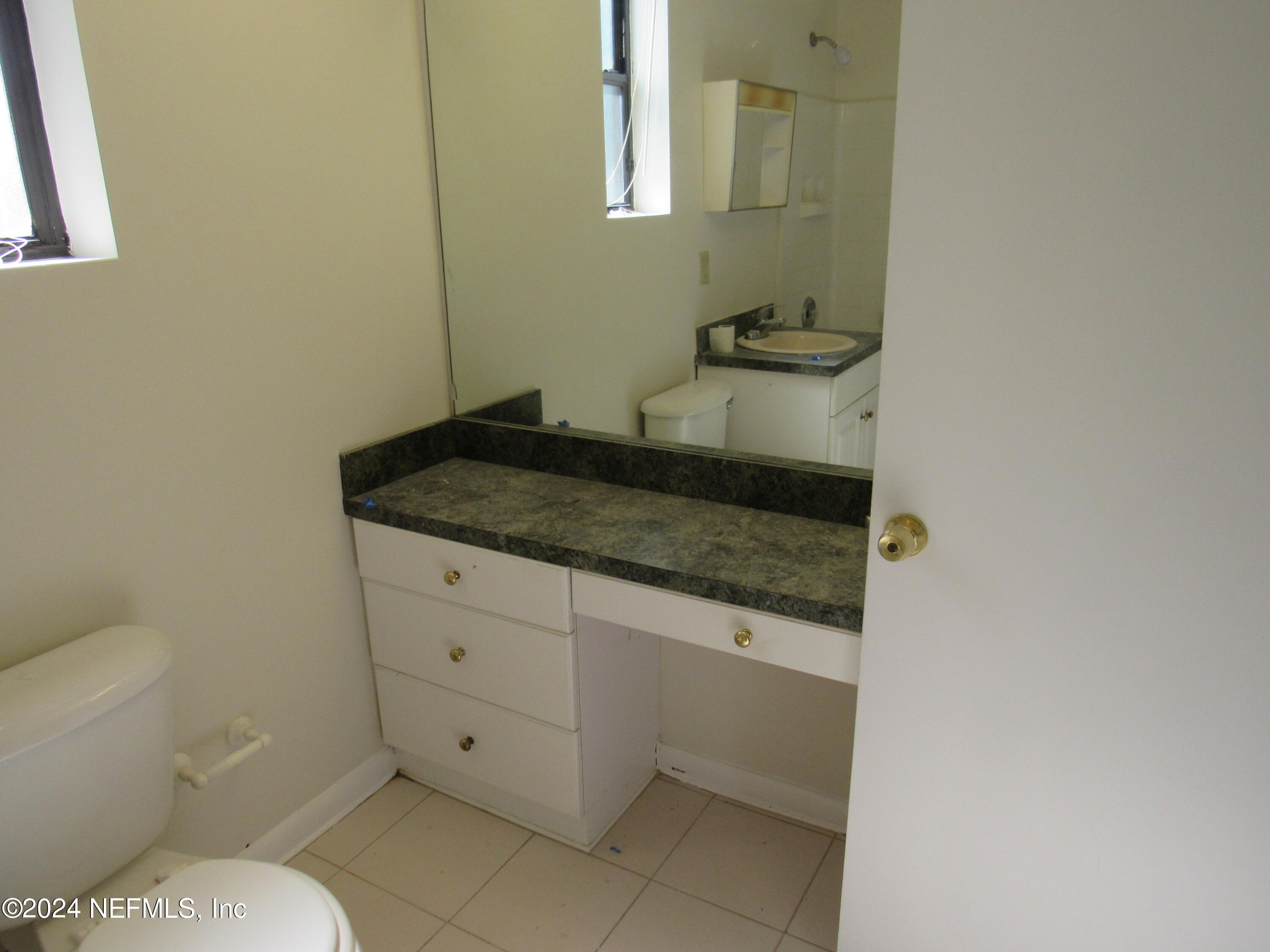 4111 LEONARD Court W