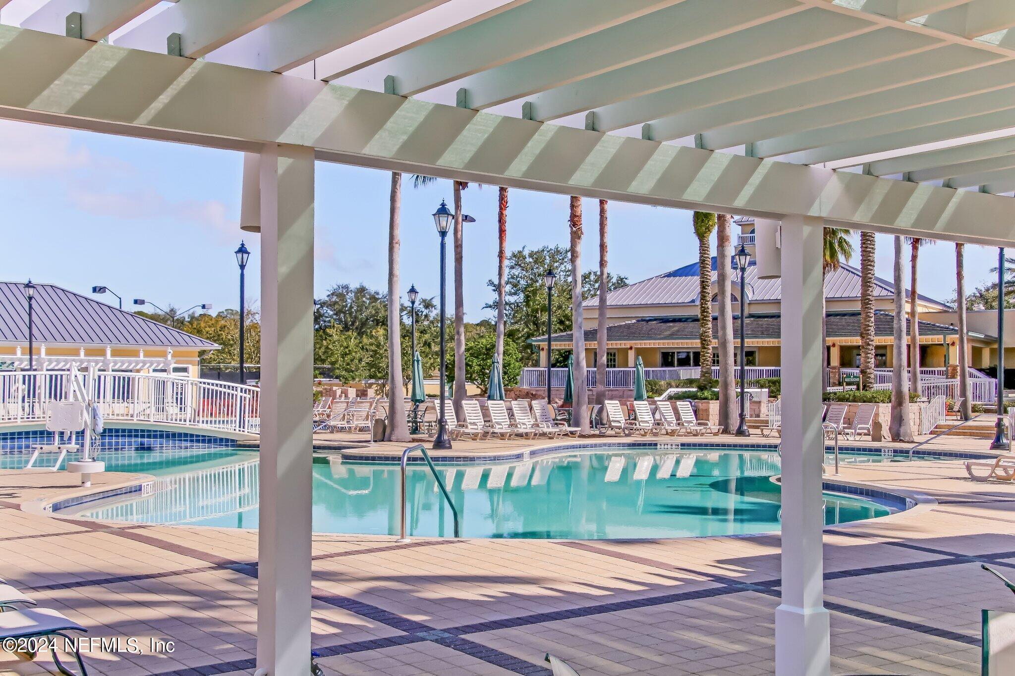 5975 BARTRAM VILLAGE Drive