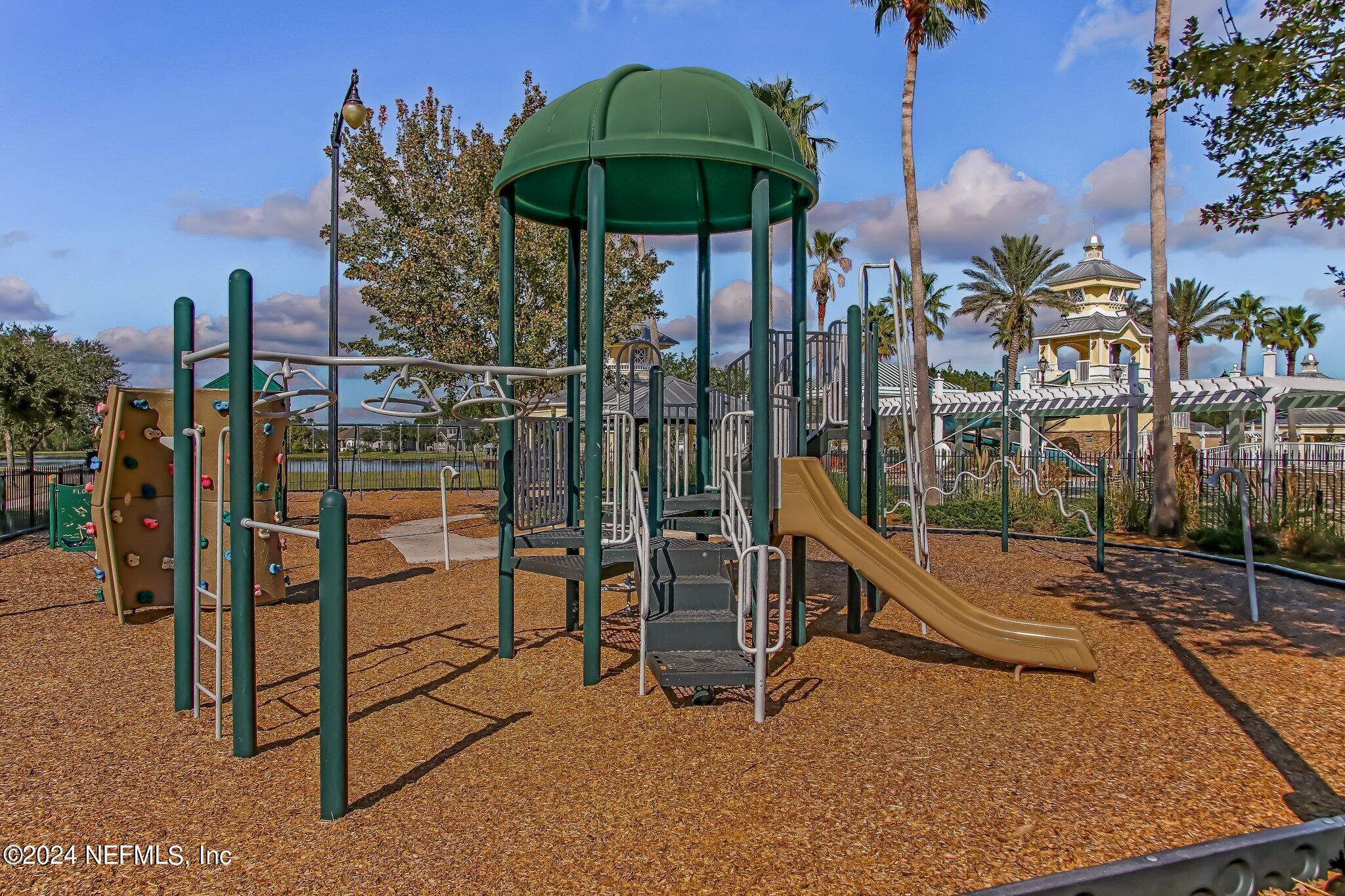 5975 BARTRAM VILLAGE Drive