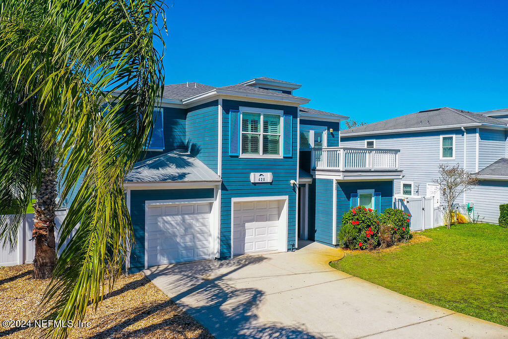 428 DAVIS Street