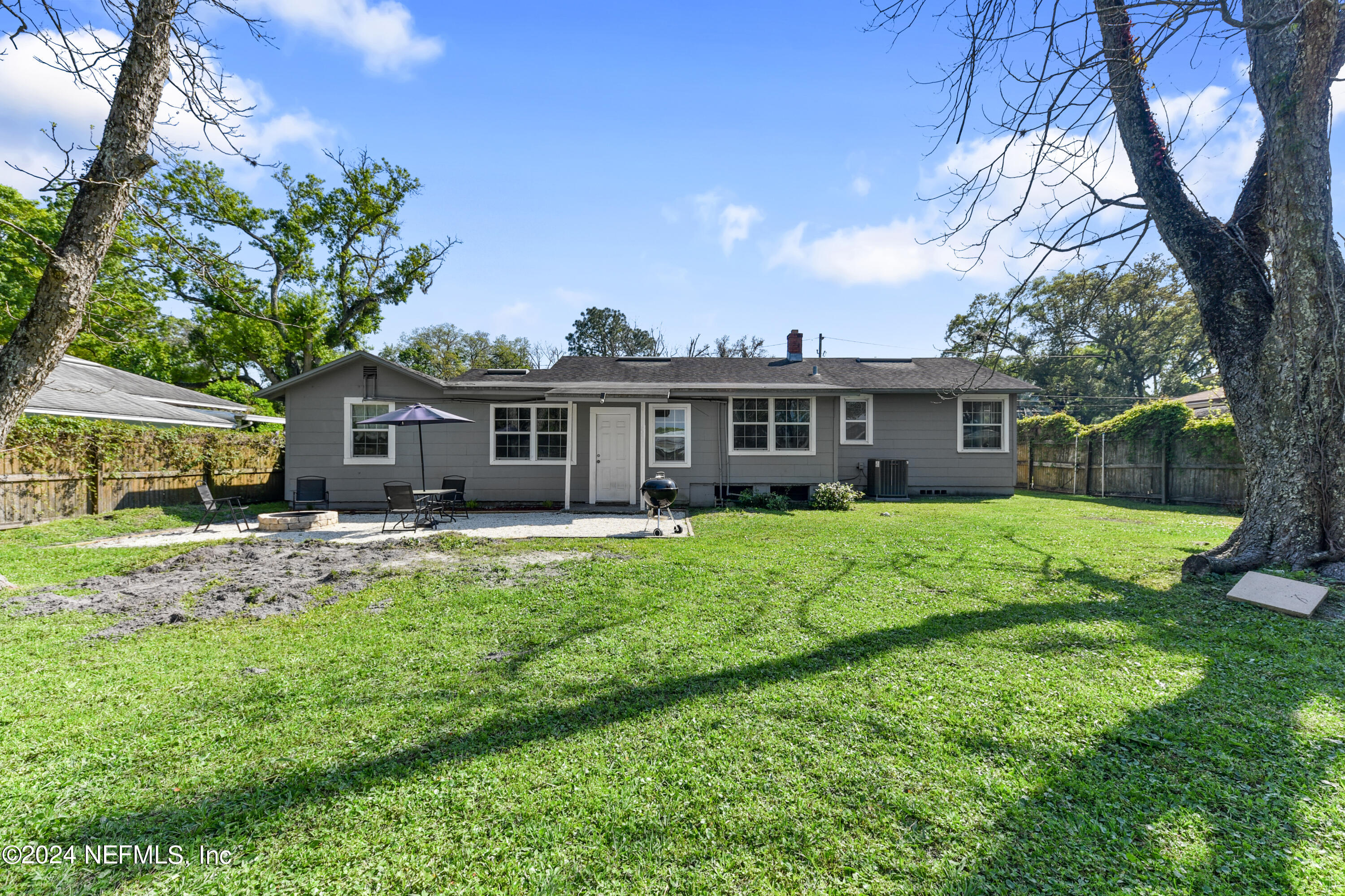 5065 ATTLEBORO Street