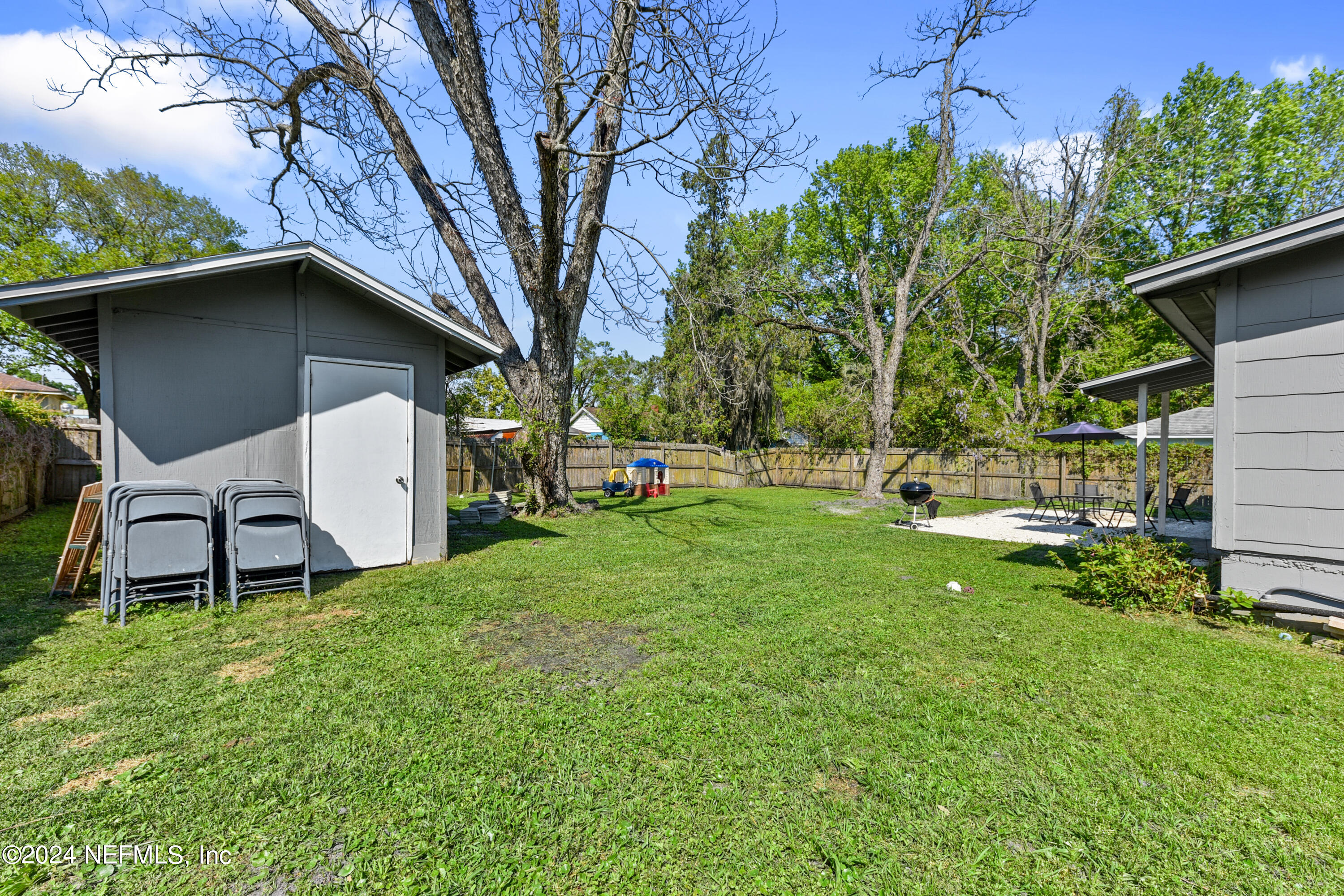 5065 ATTLEBORO Street