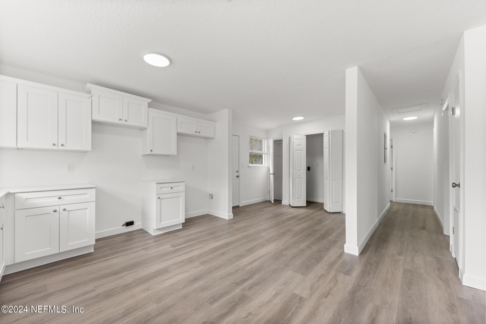 6777 MISS MUFFET Lane N