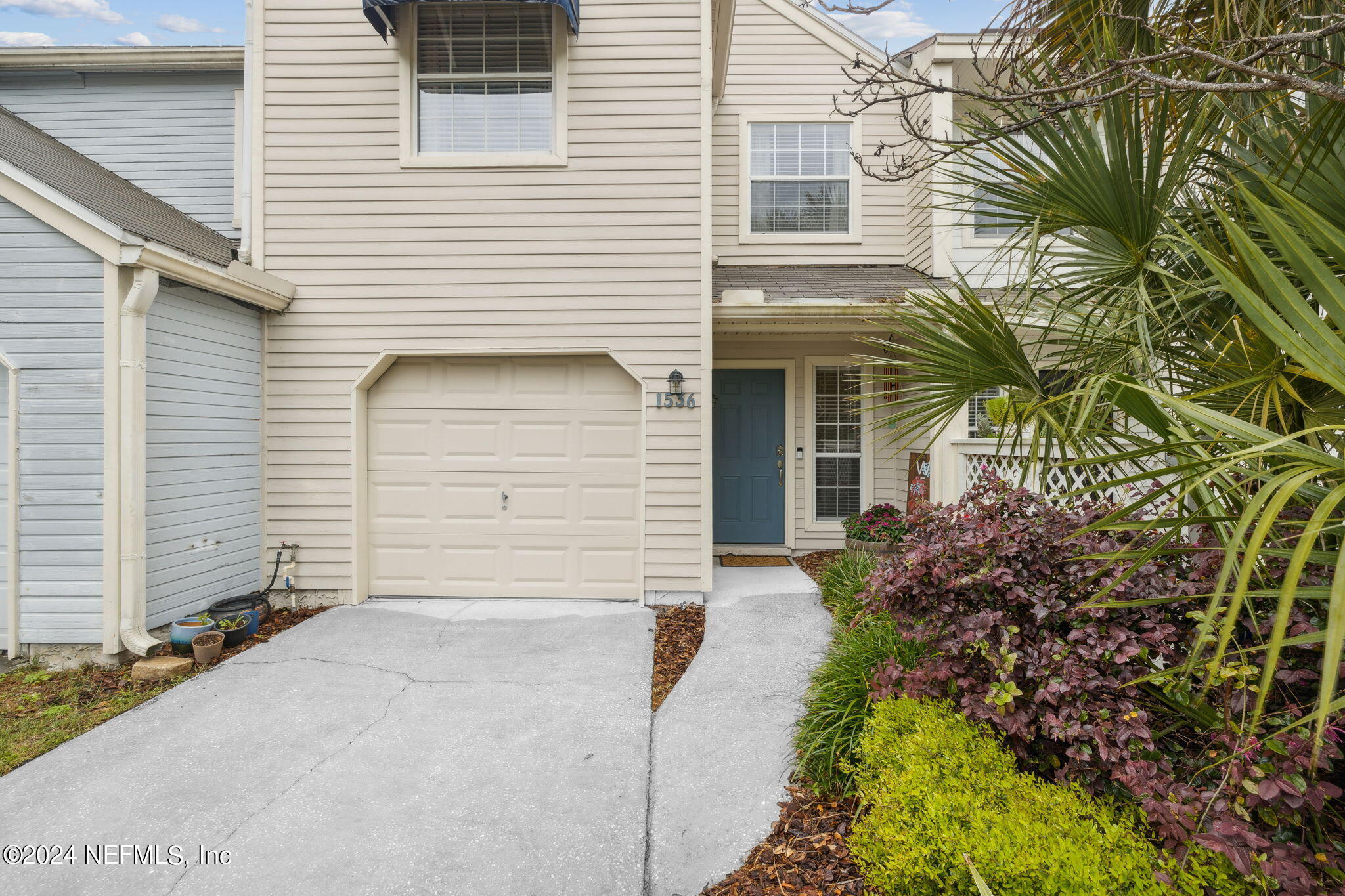 1536 SAND DOLLAR Circle
