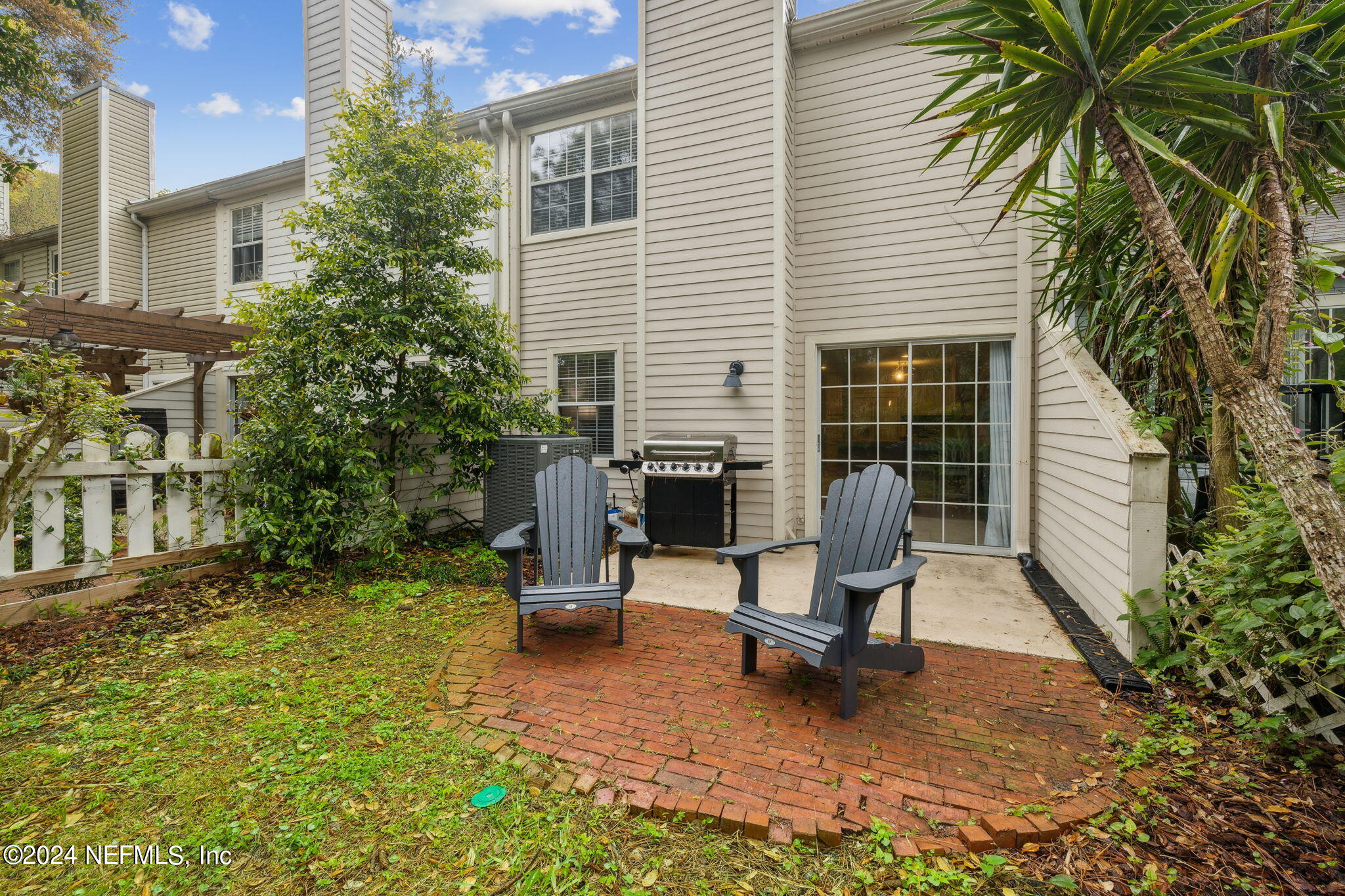 1536 SAND DOLLAR Circle