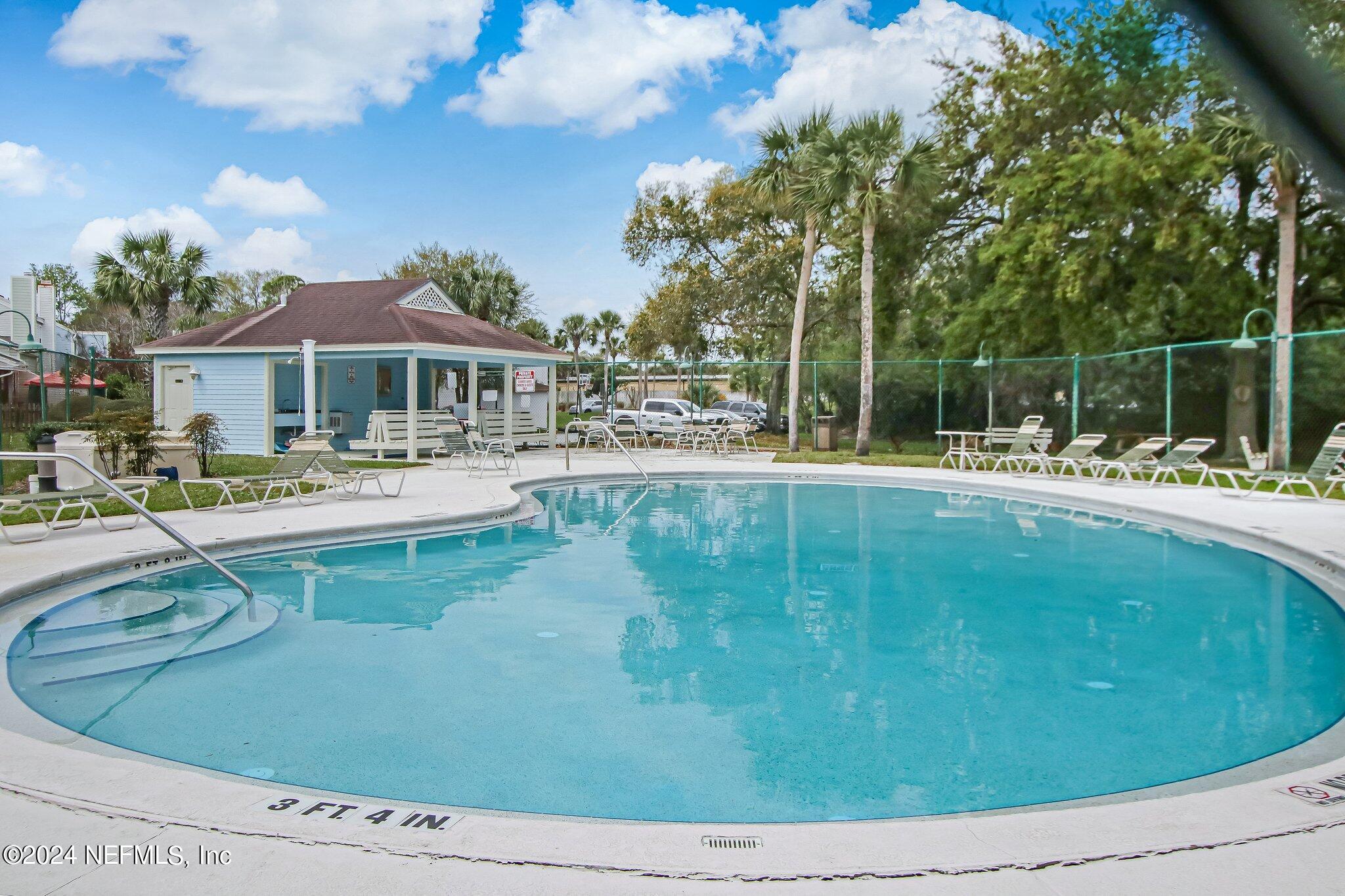 1536 SAND DOLLAR Circle